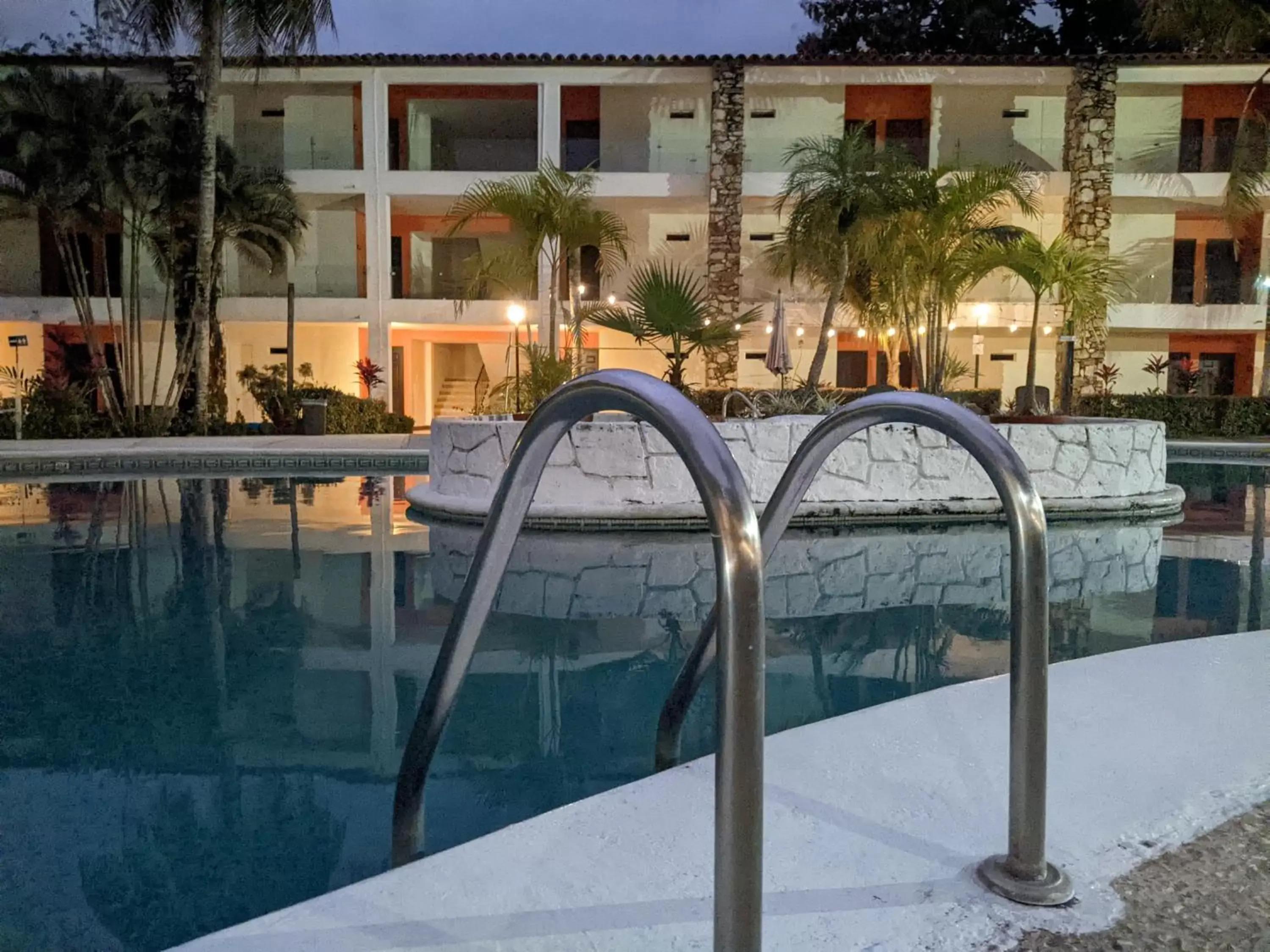 Swimming Pool in Hotel Plaza Palenque