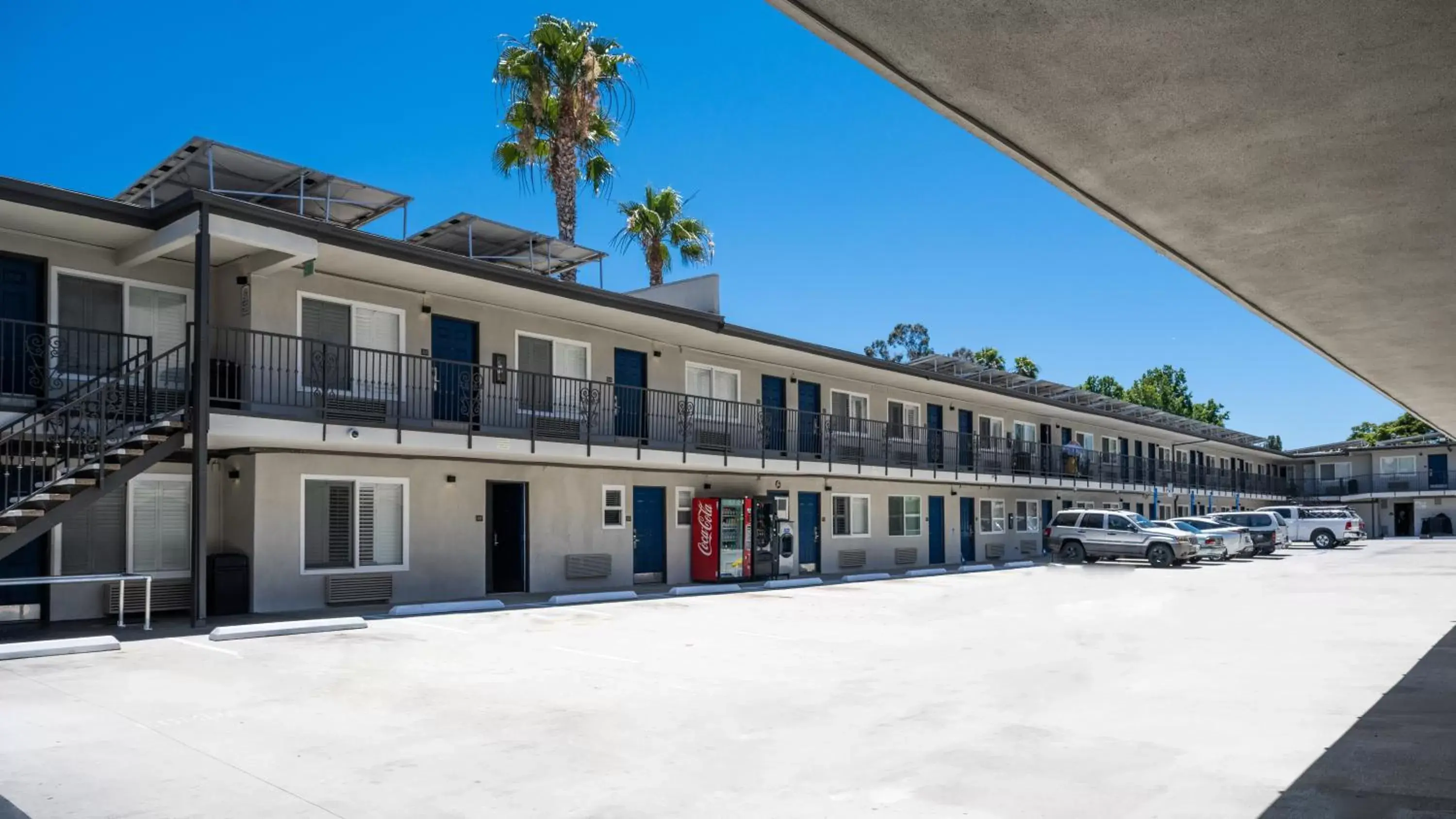 Property building, Winter in Motel 6-Anaheim, CA - Convention Center