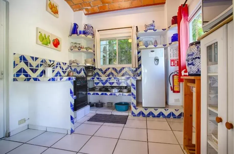 Kitchen or kitchenette in Villas Jardin Del Mar