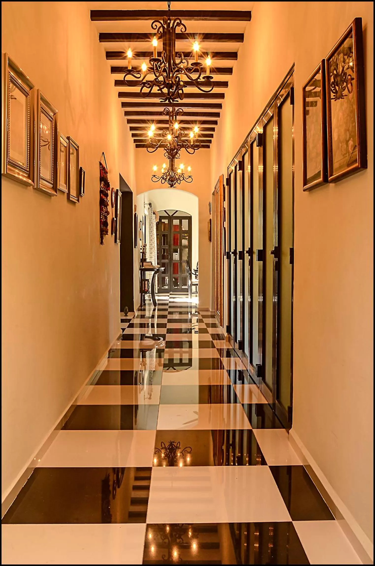 Ochenta Y Dos Bed & Breakfast & Spa