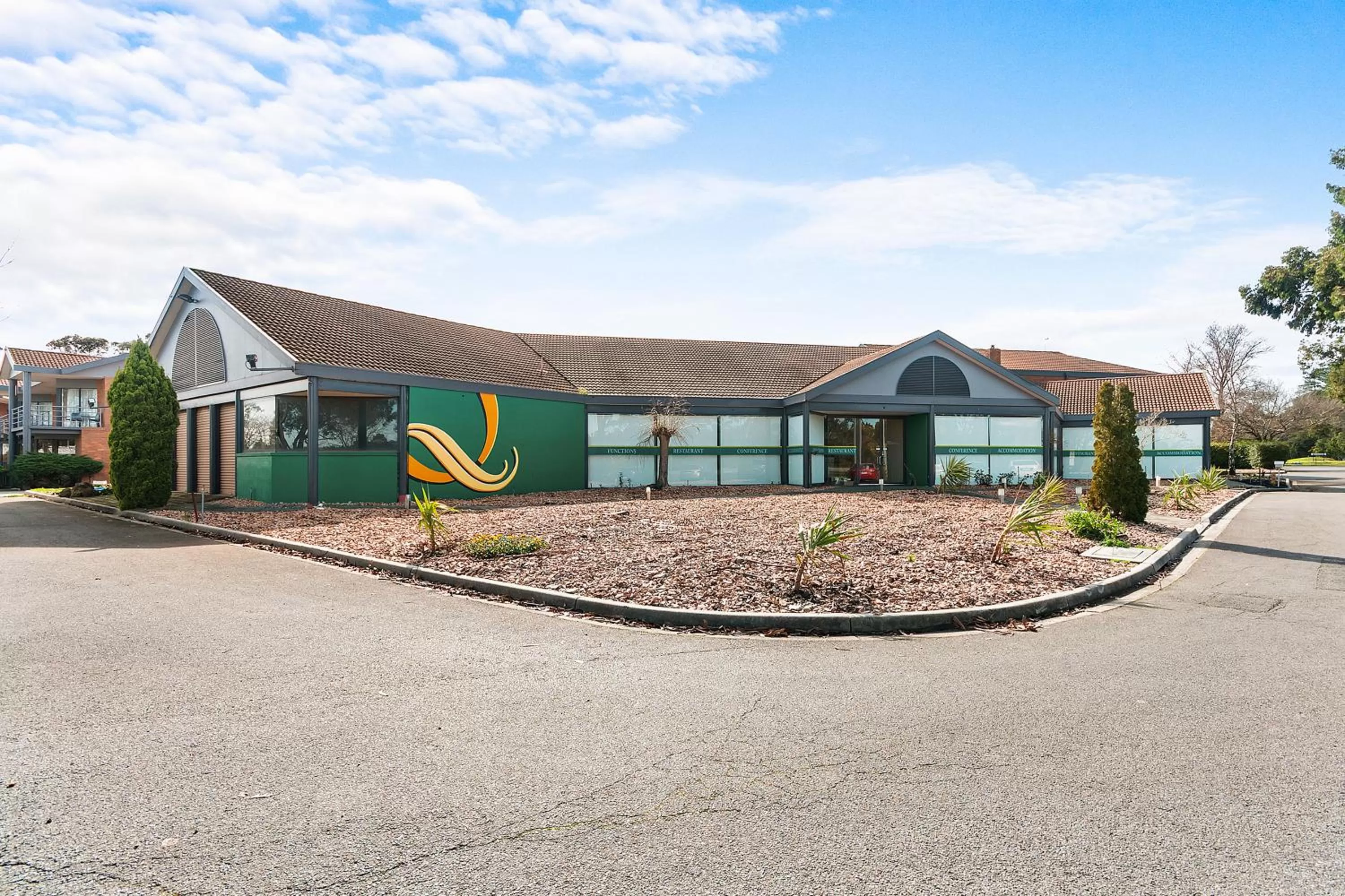 Property building in Quality Inn & Suites Traralgon