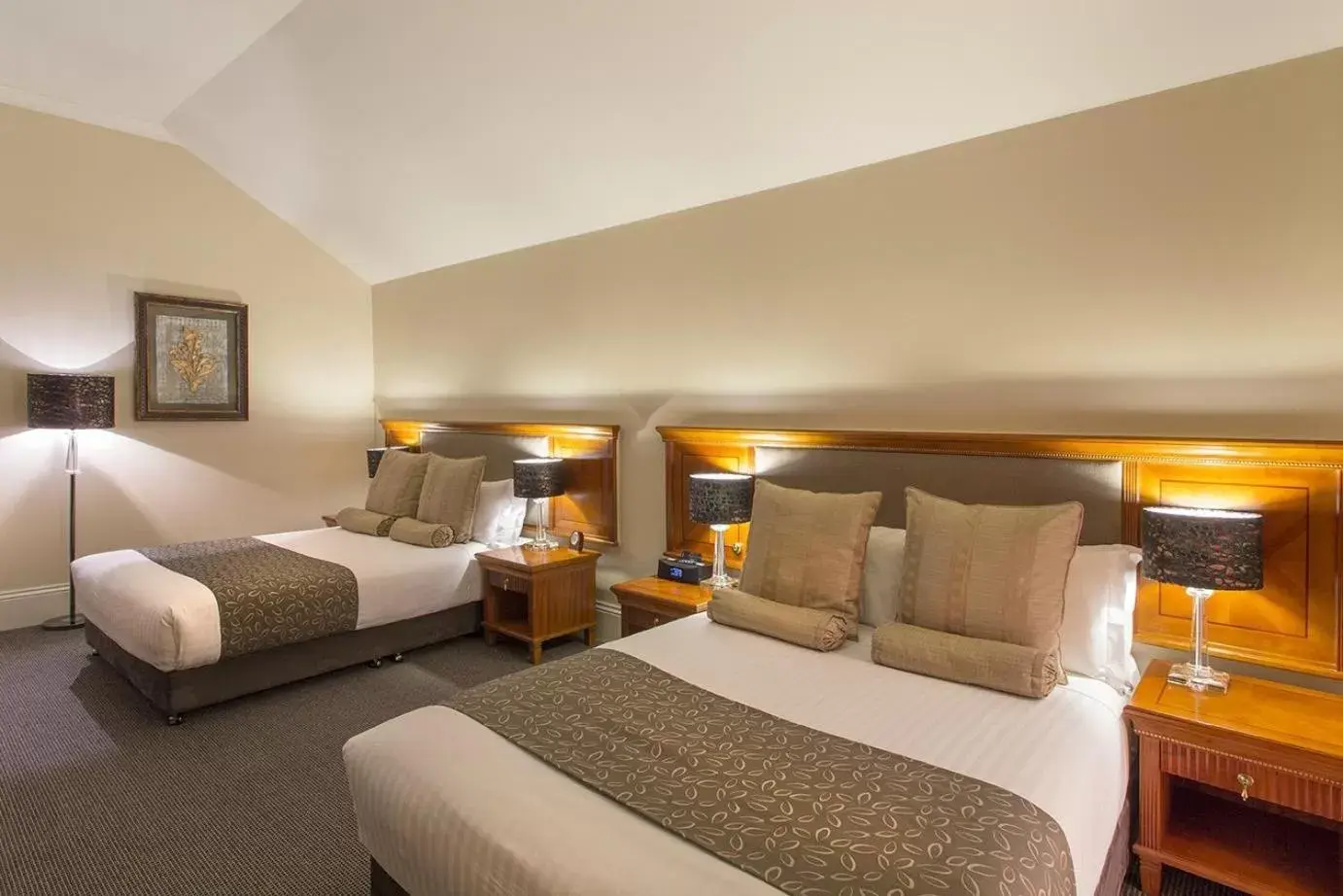 Bed in The Grand Hotel Launceston (Formerly Clarion Hotel) Bed in The Grand Hotel Launceston (Formerly Clarion Hotel)