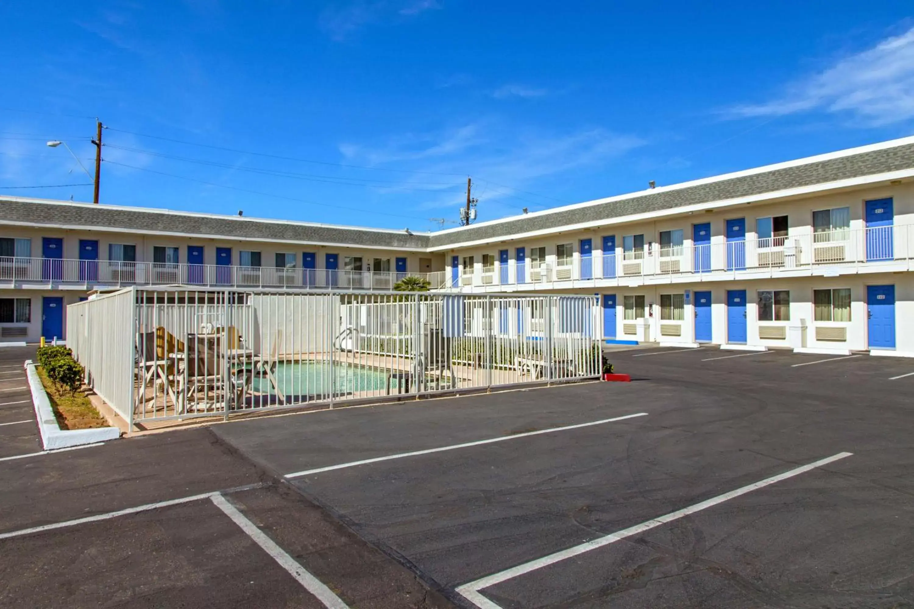 Property Building in Motel 6-Phoenix, AZ - Airport - 24th Street