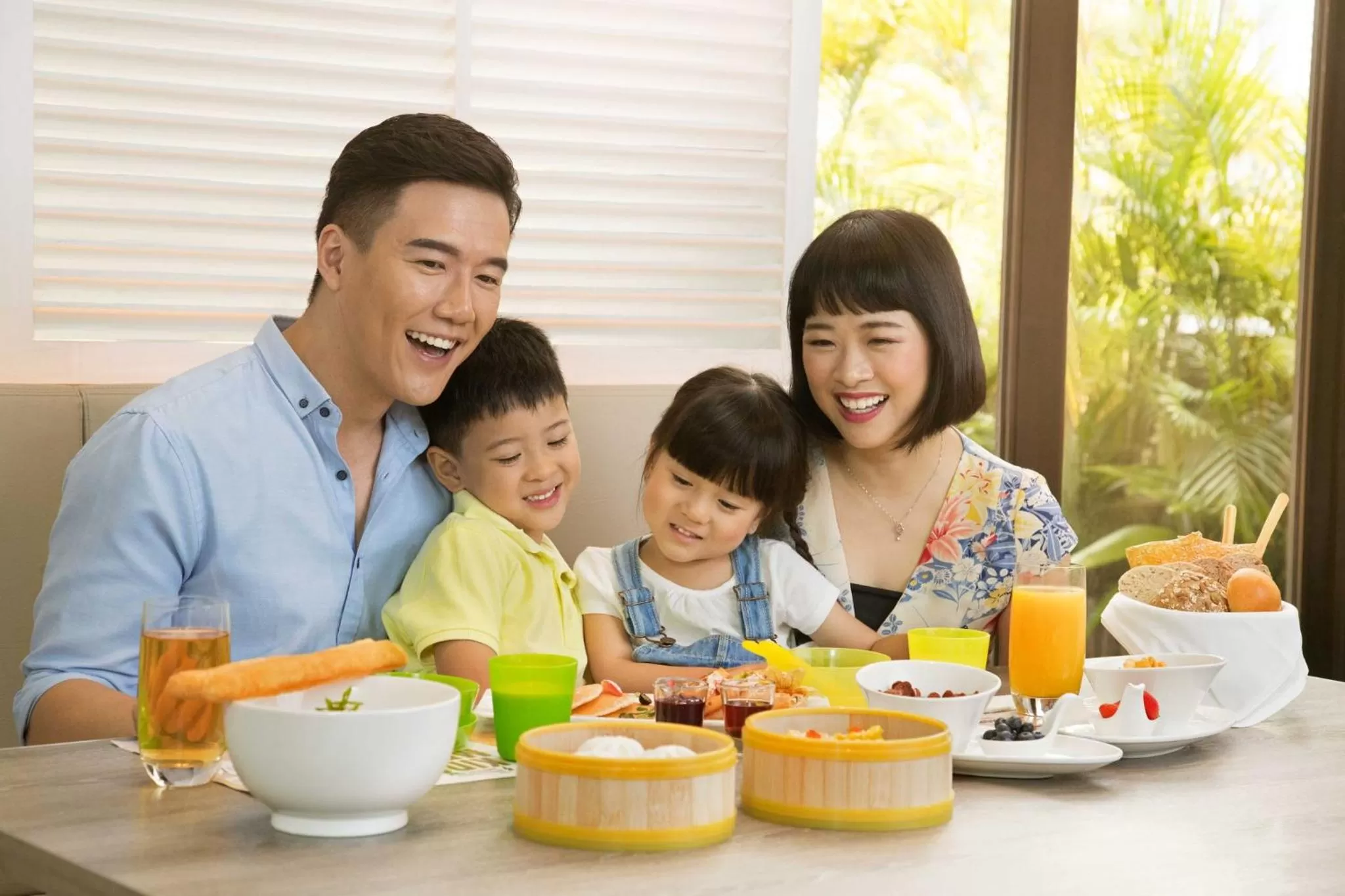 Restaurant/places to eat in Holiday Inn Singapore Atrium by IHG