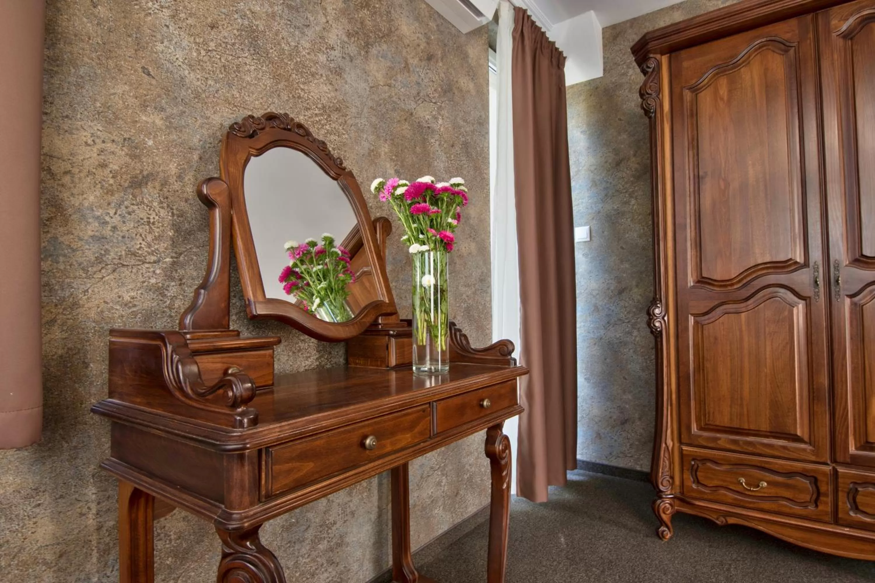 Photo of the whole room in Hotel Perfect