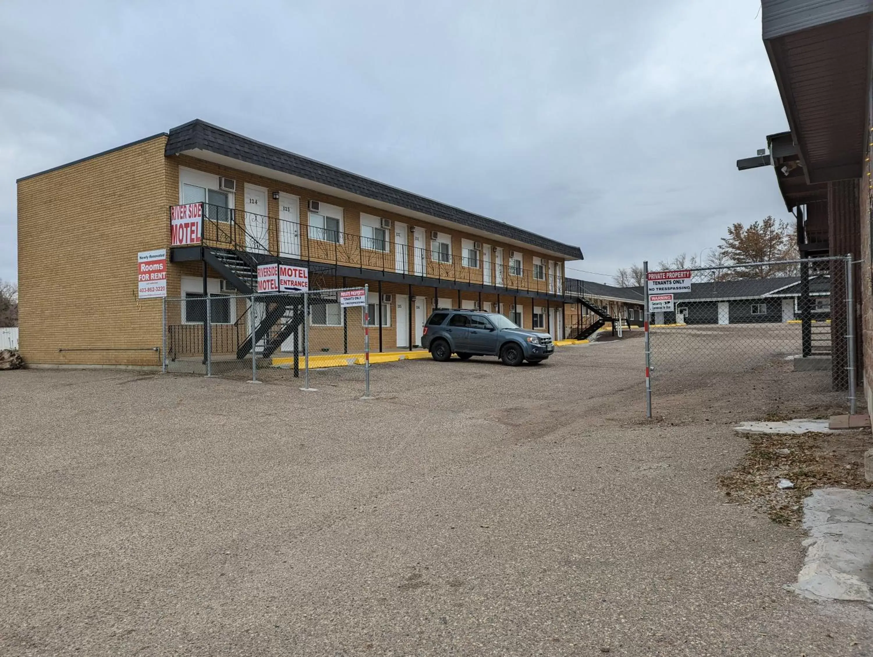 Property Building in Riverside Motel