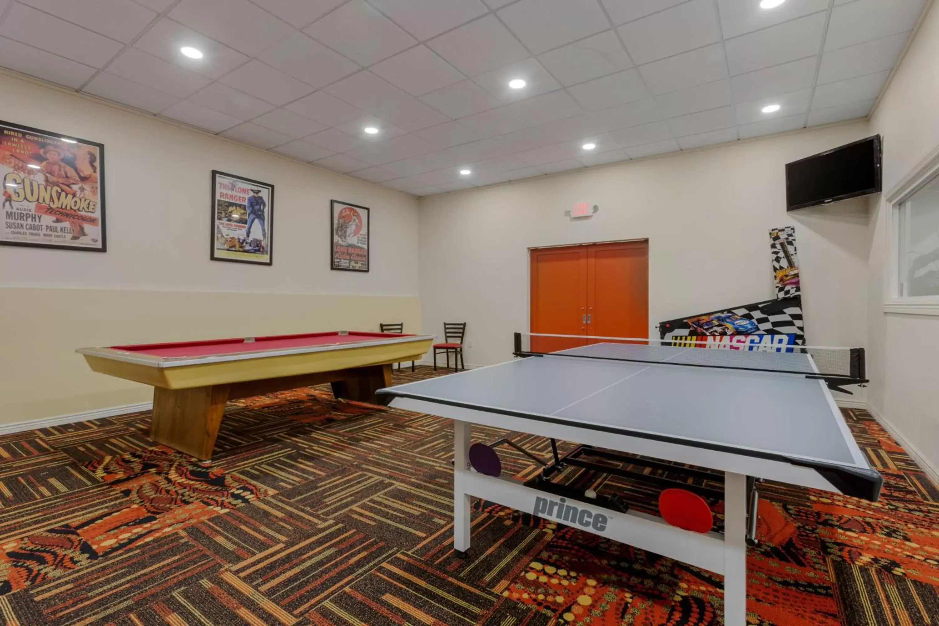 Property building, Table Tennis in Best Western Red Hills