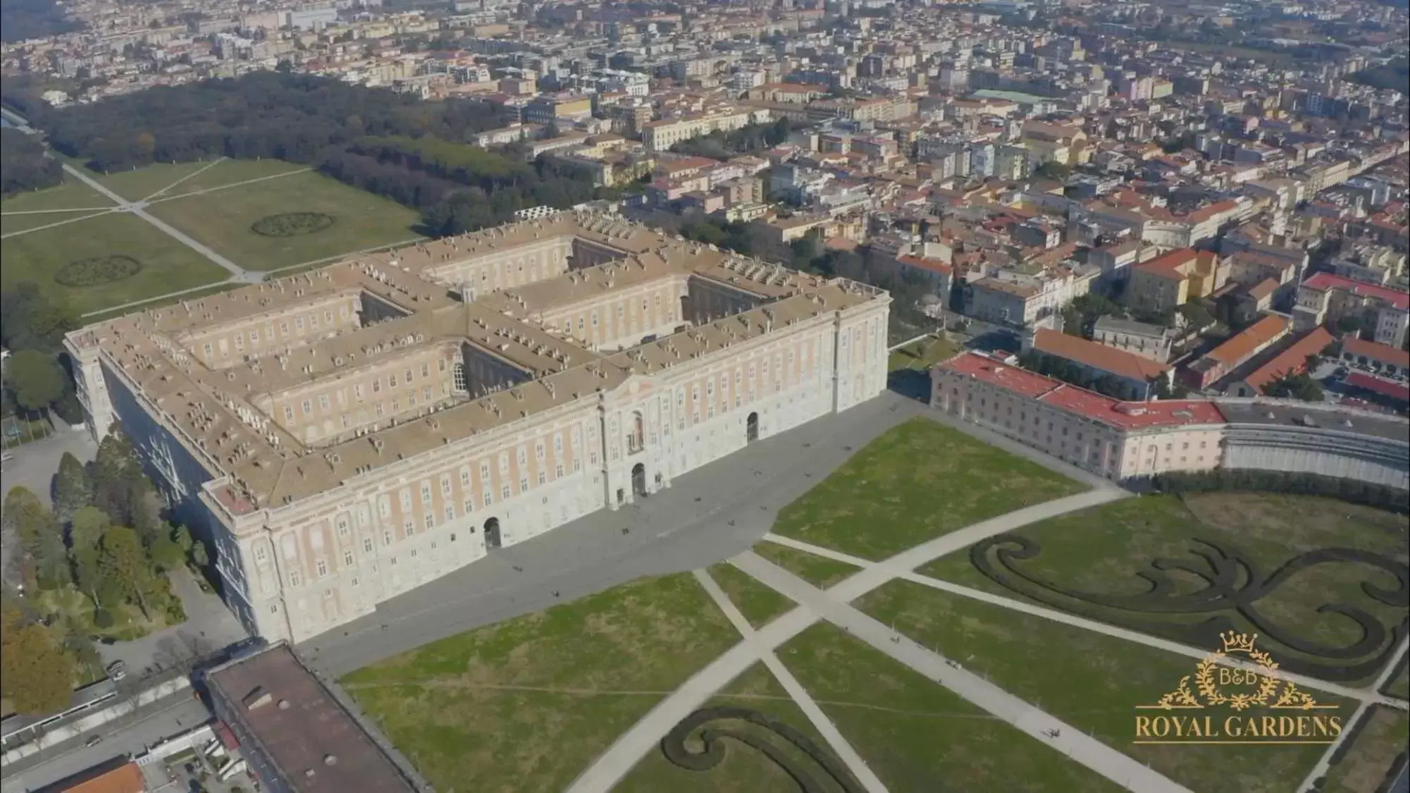 Nearby landmark, Bird's-eye View in ROYAL GARDENS