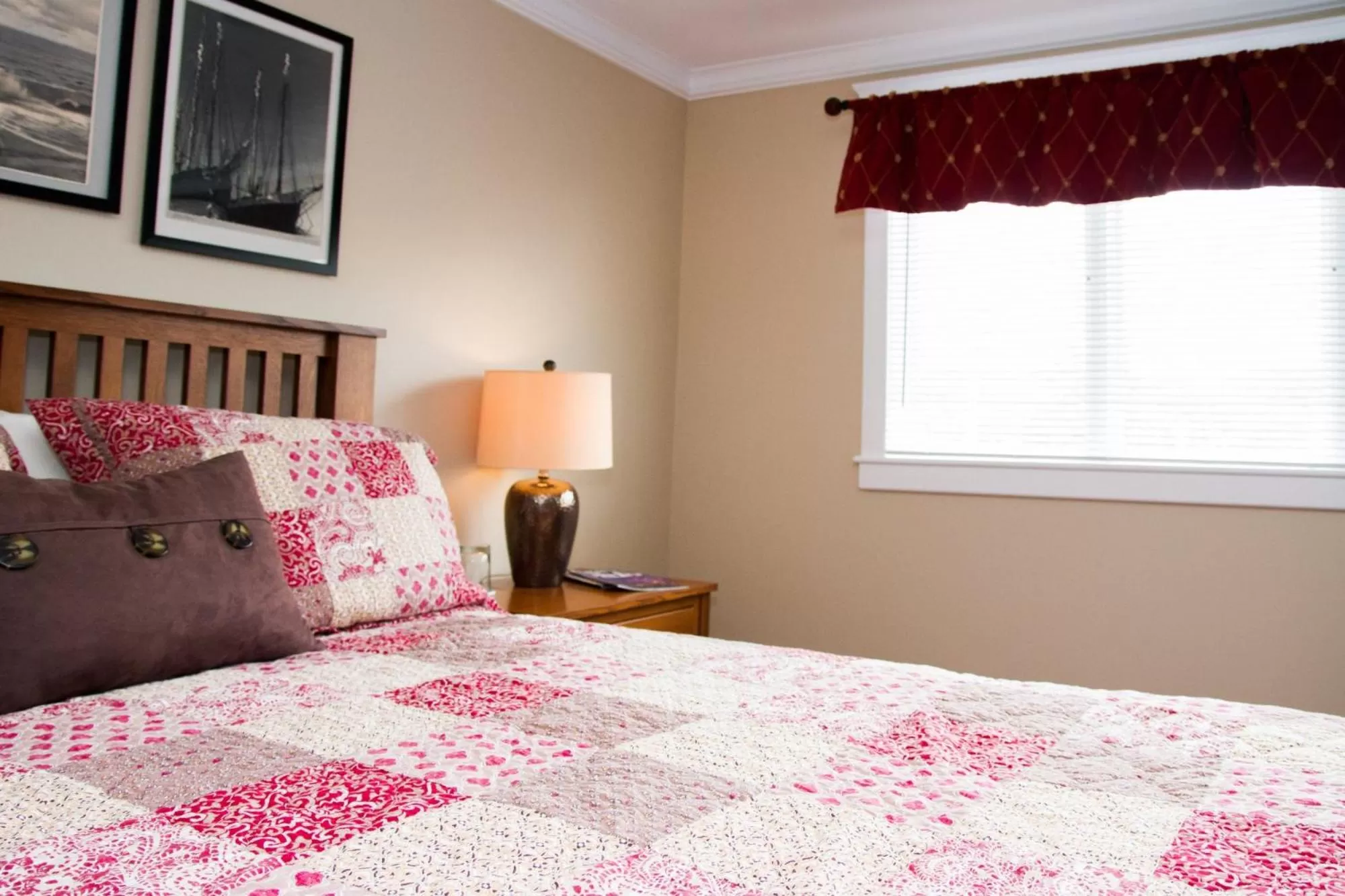 Bed in Wishmaker House B&b