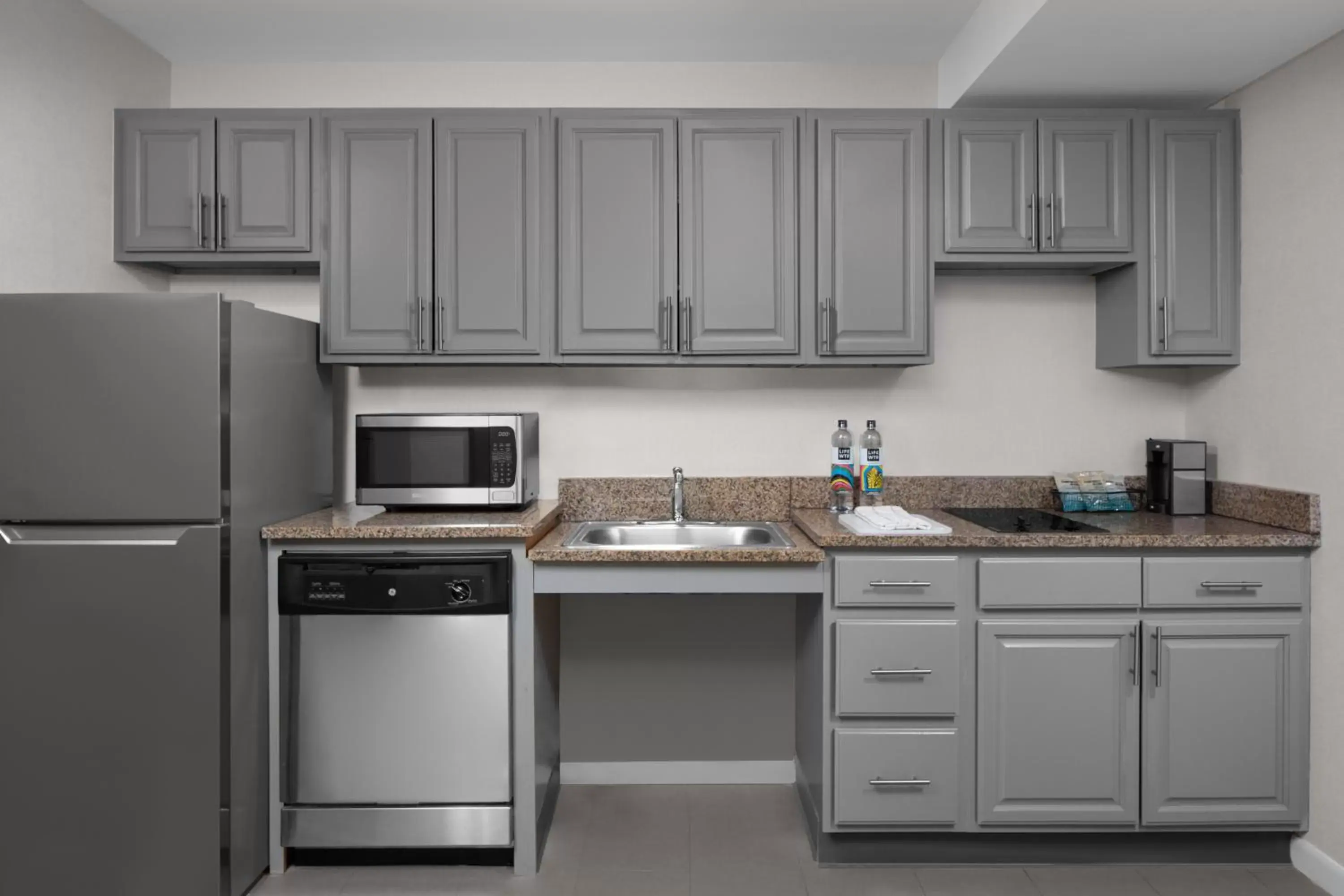kitchen, Kitchen/Kitchenette in Residence Inn White Plains Westchester County