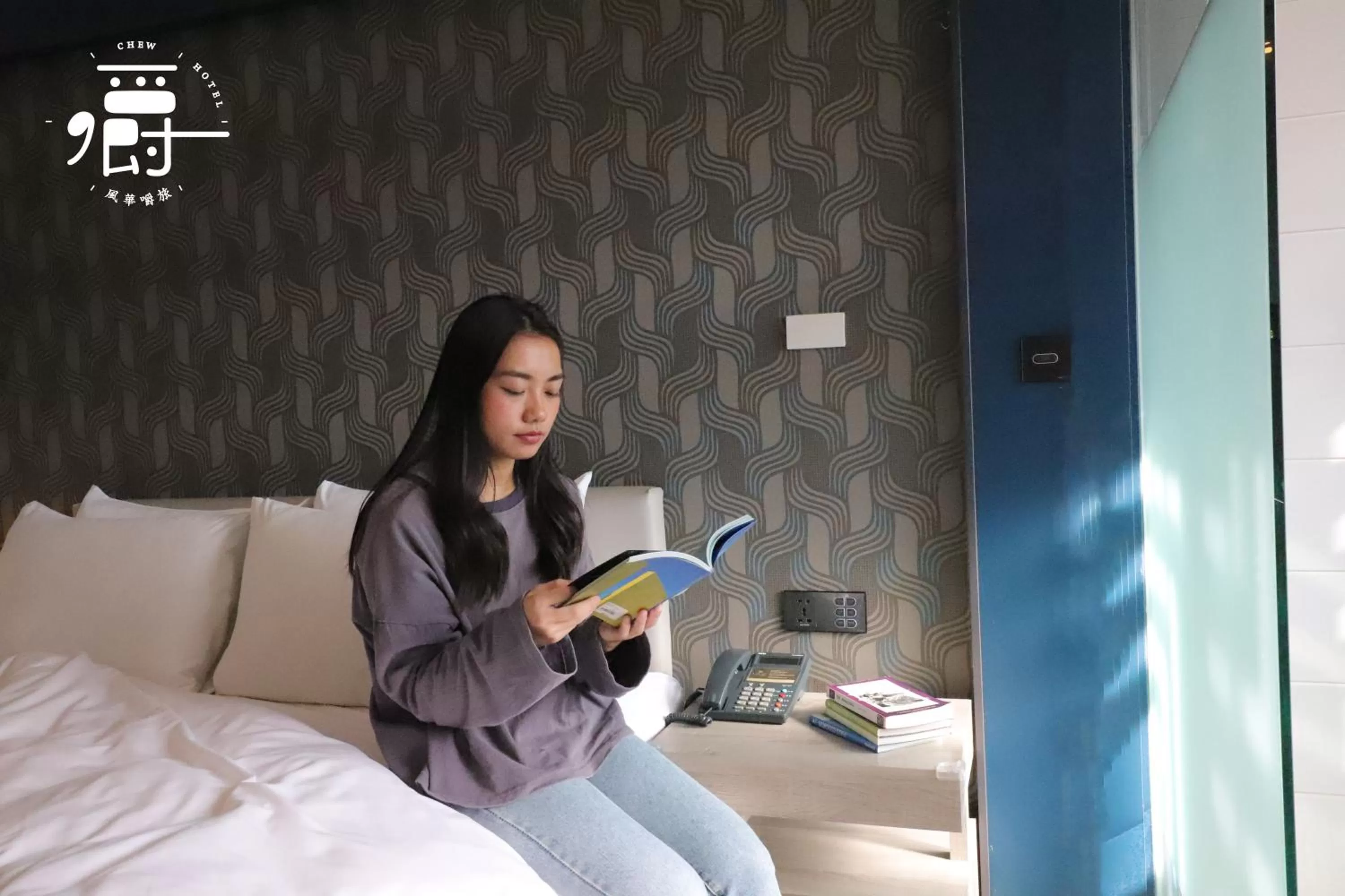 People, Bed in Aroma Chew Hotel