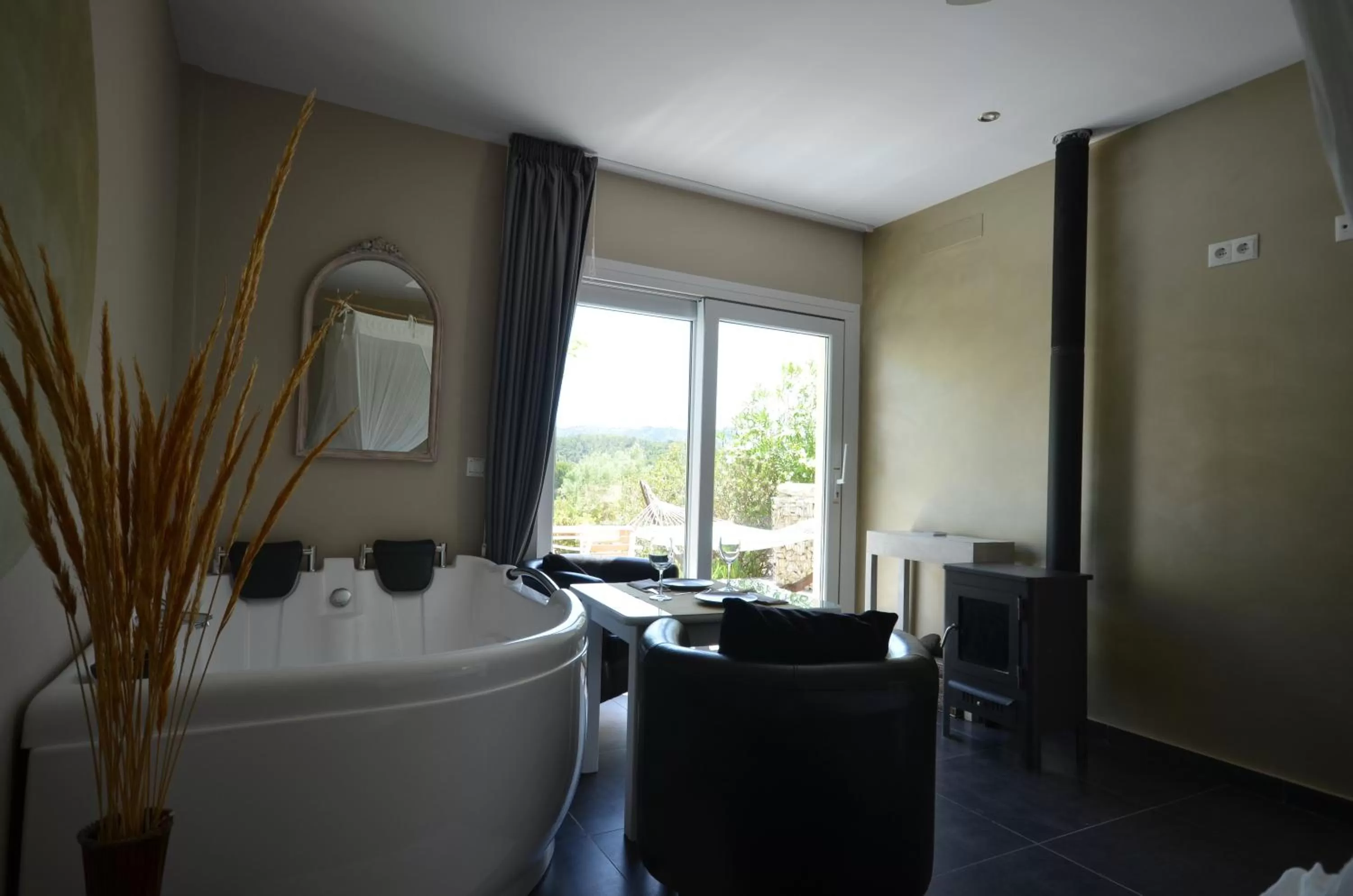 Hot Tub in El Pao Spa