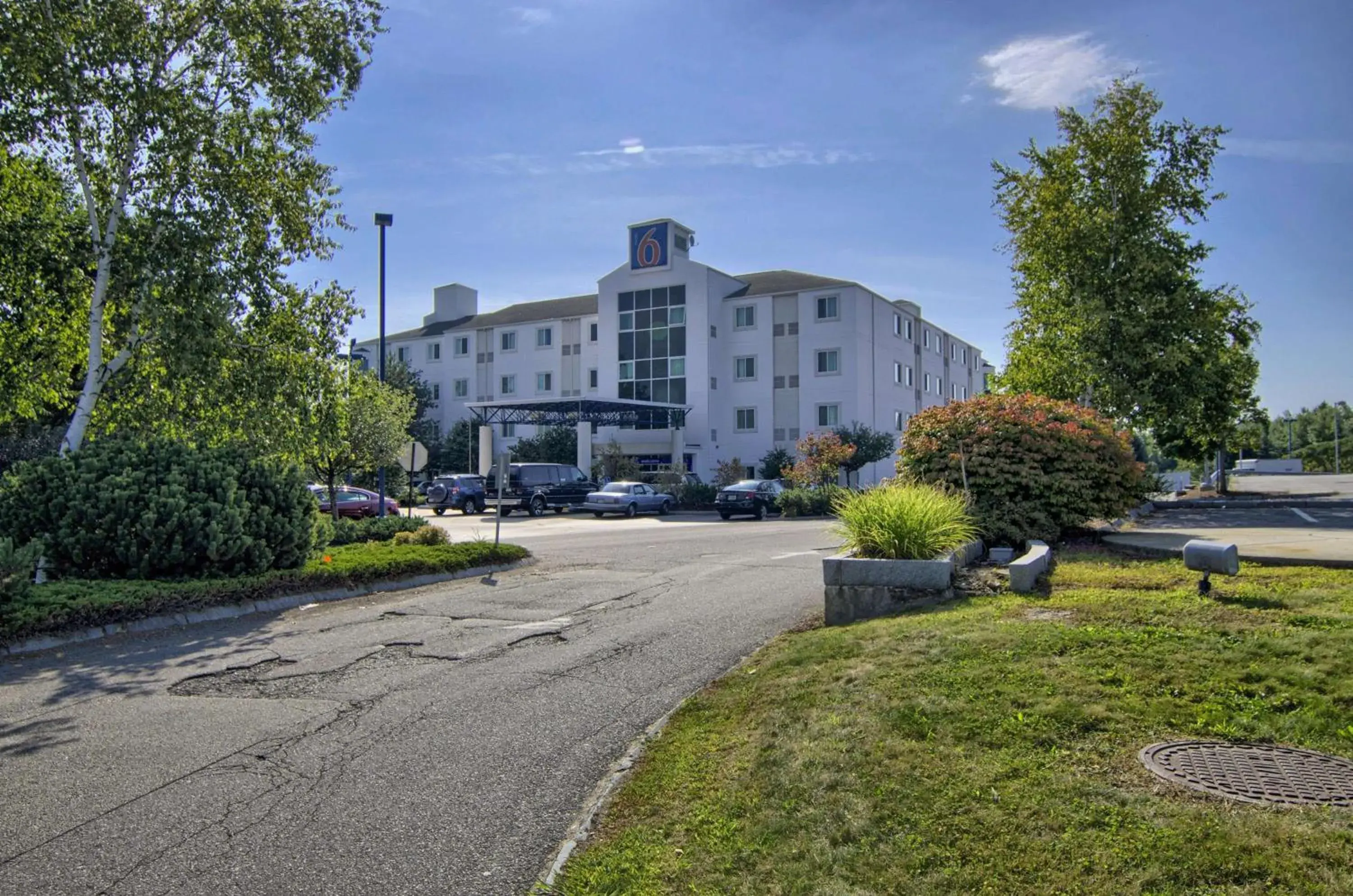 Property Building in Motel 6-Portsmouth, NH