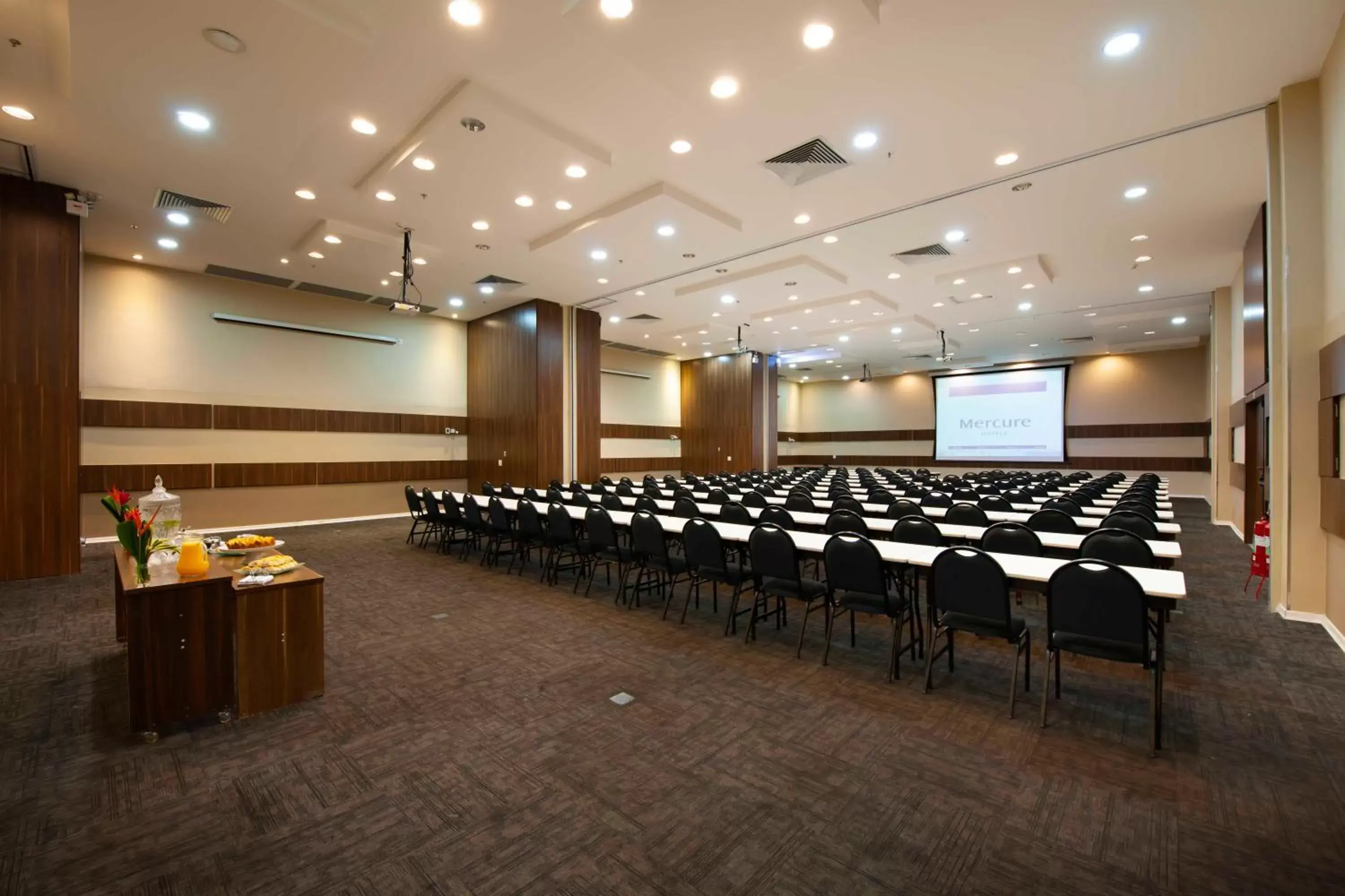 Meeting/conference room in Mercure Rio de Janeiro Nova Iguaçu