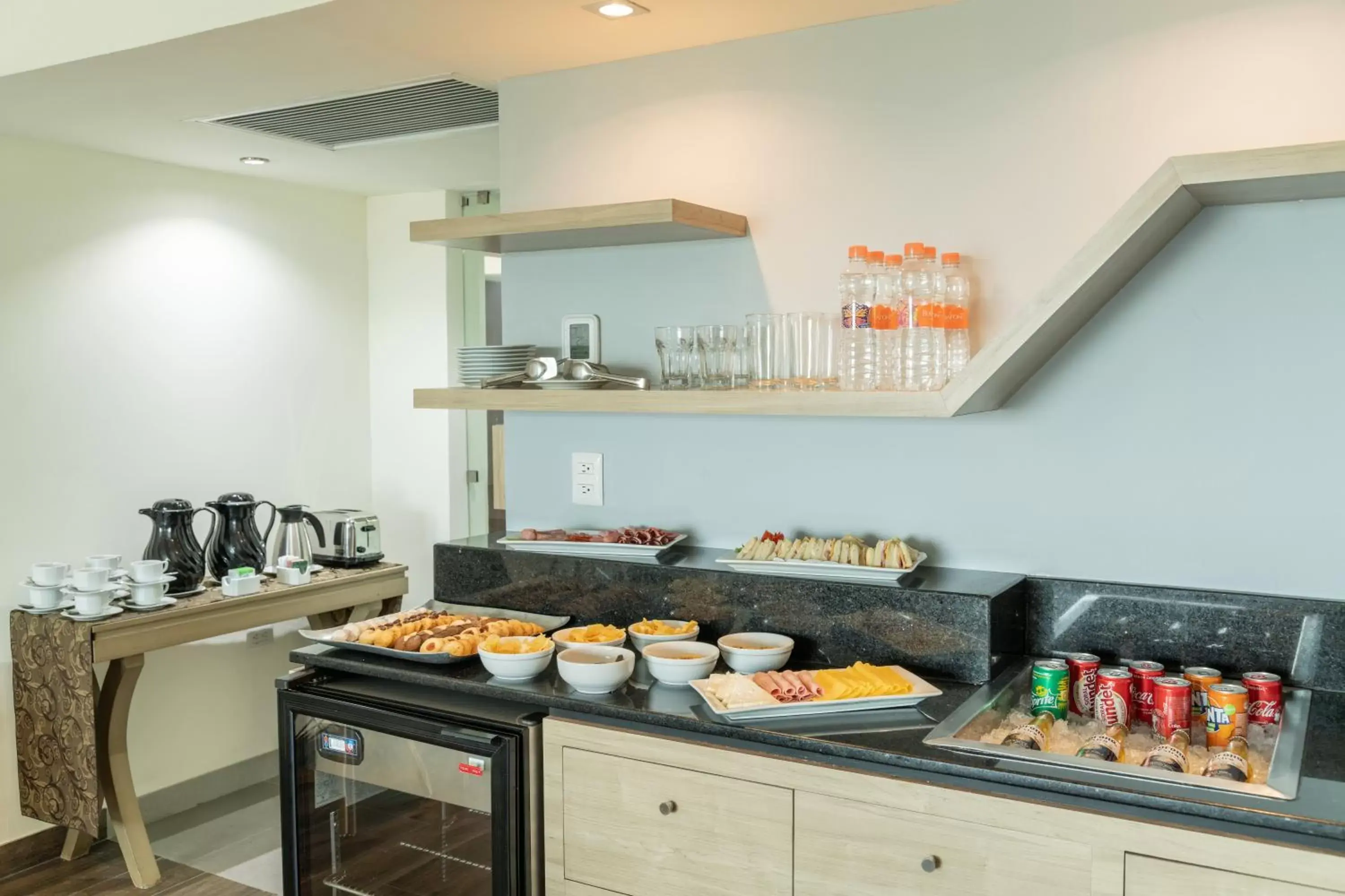 Other, Kitchen/Kitchenette in Holiday Inn Guadalajara Expo Plaza del Sol, an IHG Hotel