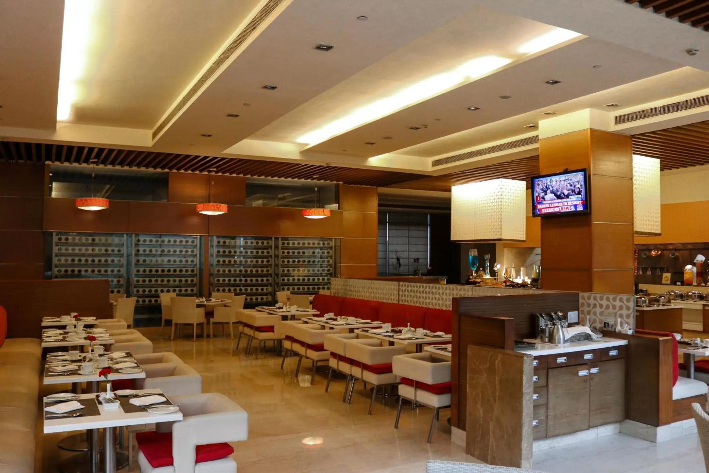 Dining area, Restaurant/Places to Eat in Radisson Blu Hotel, Greater Noida