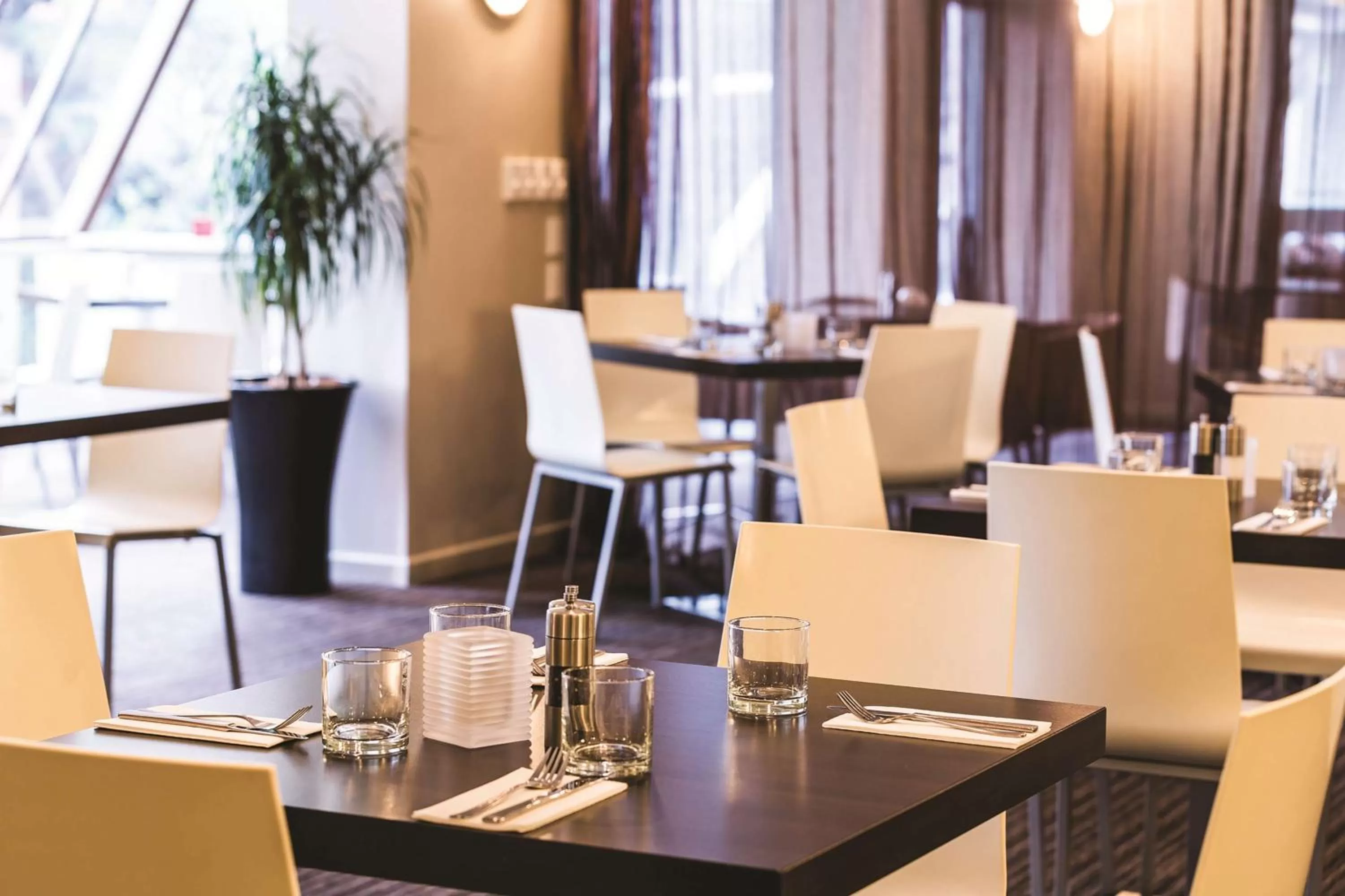 Restaurant/places to eat in Travelodge Hotel Wellington