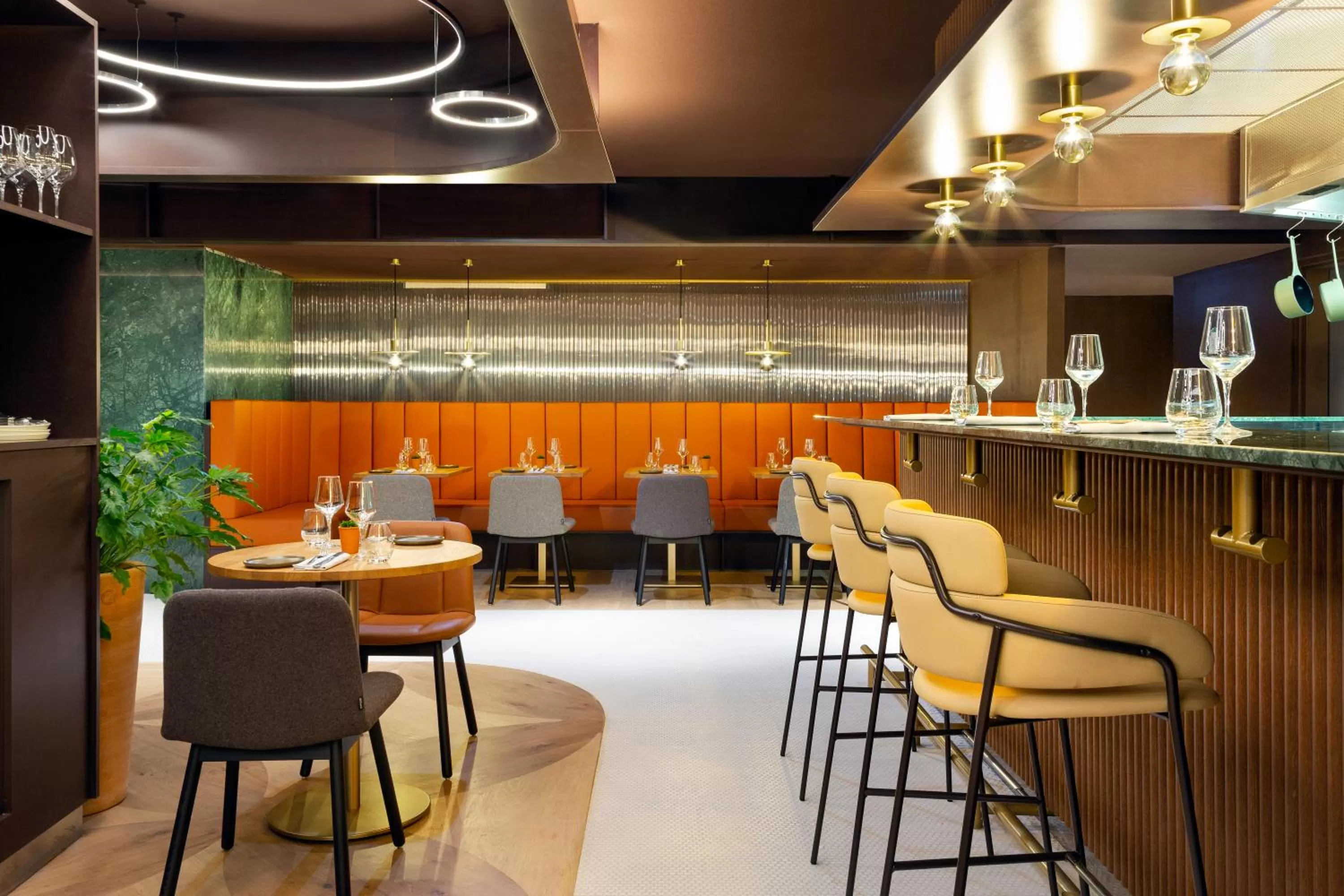 Restaurant/places to eat in Pullman Paris Montparnasse