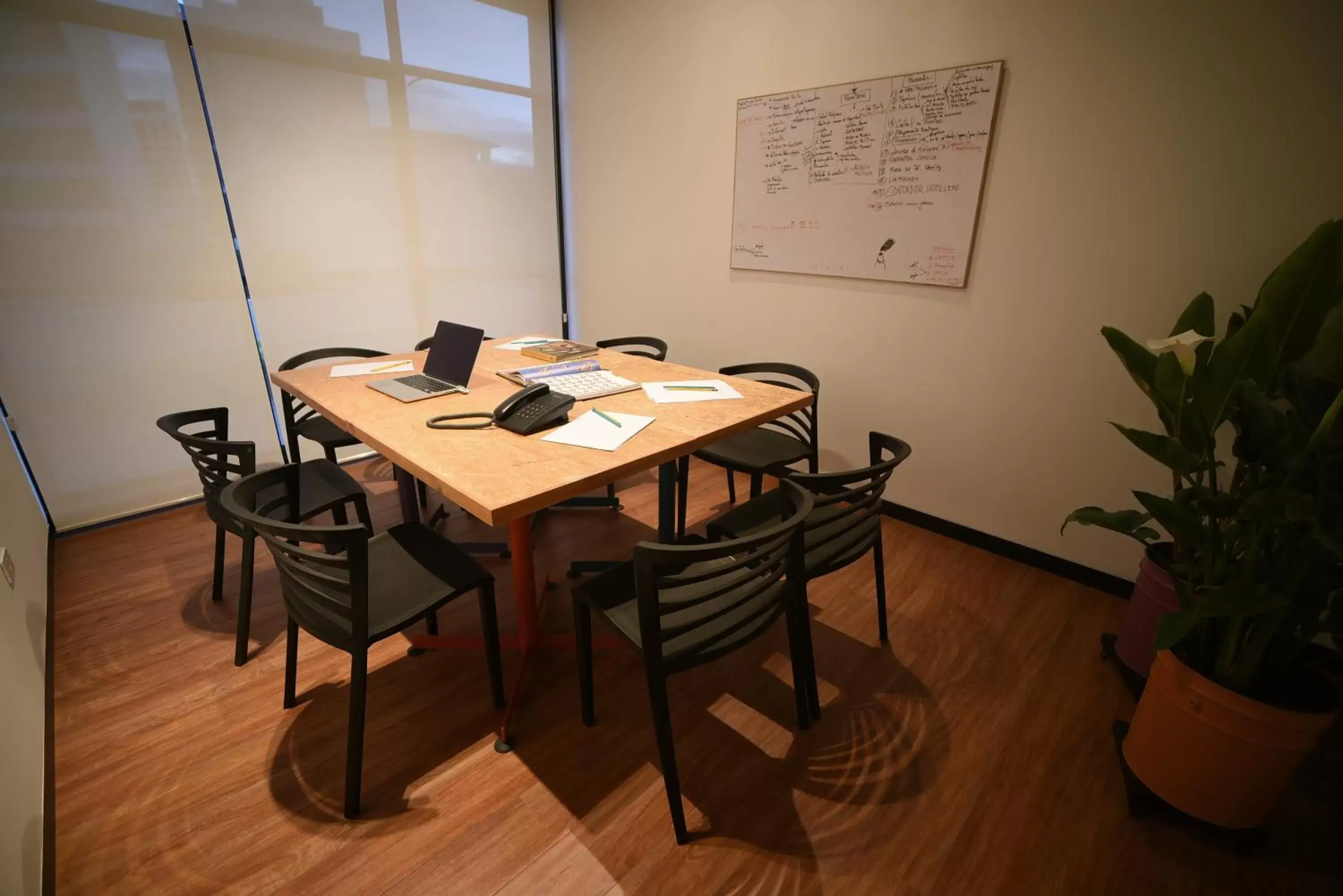 Business facilities in Casa Q