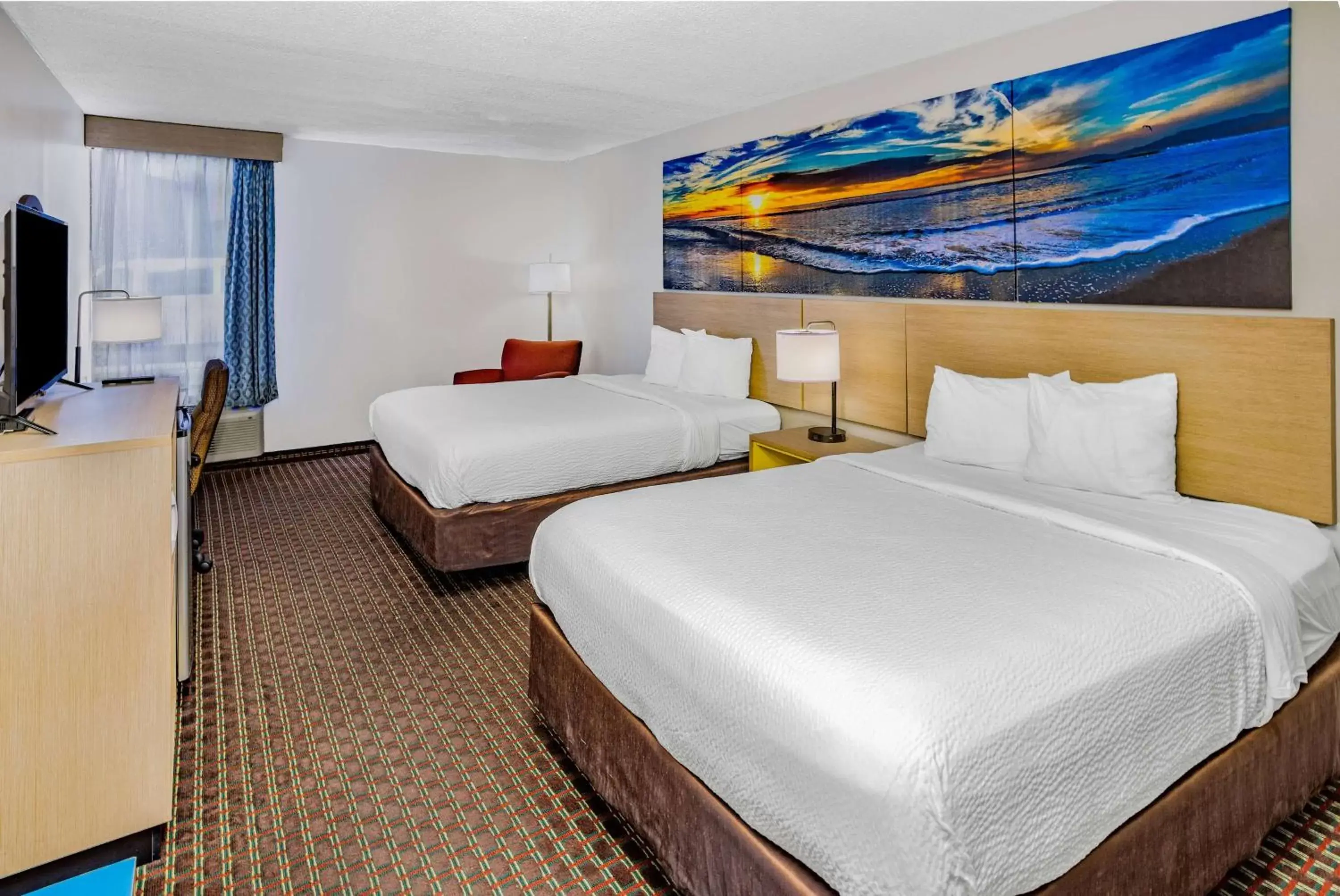 Photo of the whole room, Bed in Days Inn by Wyndham Hartsfield Jackson Atlanta Airport West
