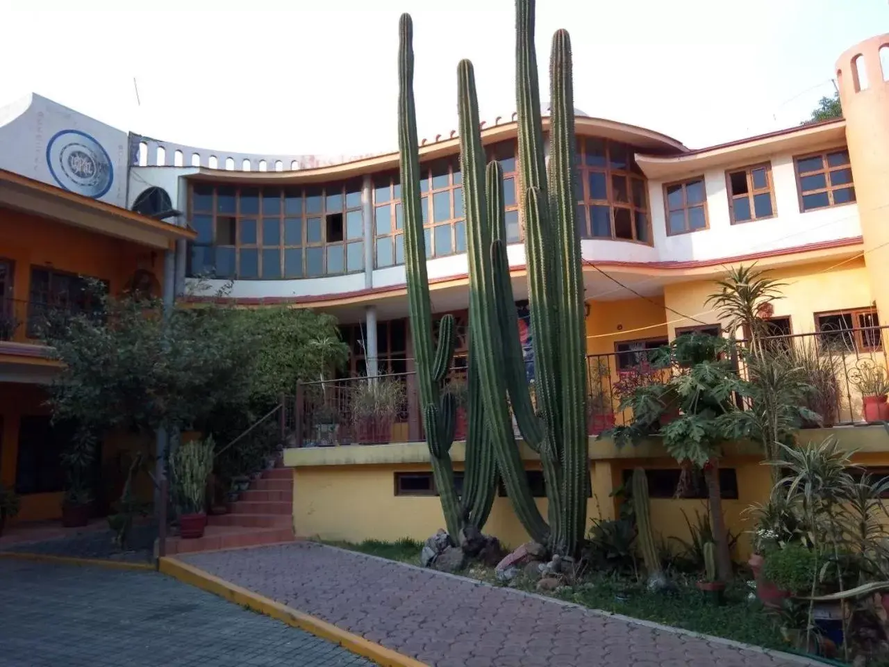 Property Building in Hotel Plaza del Sol