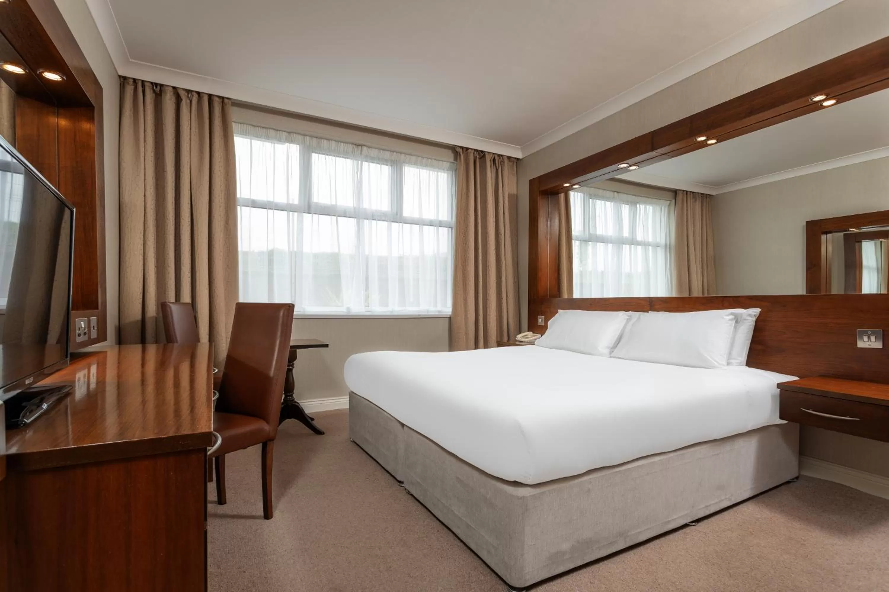 Bed in Flannery's Hotel