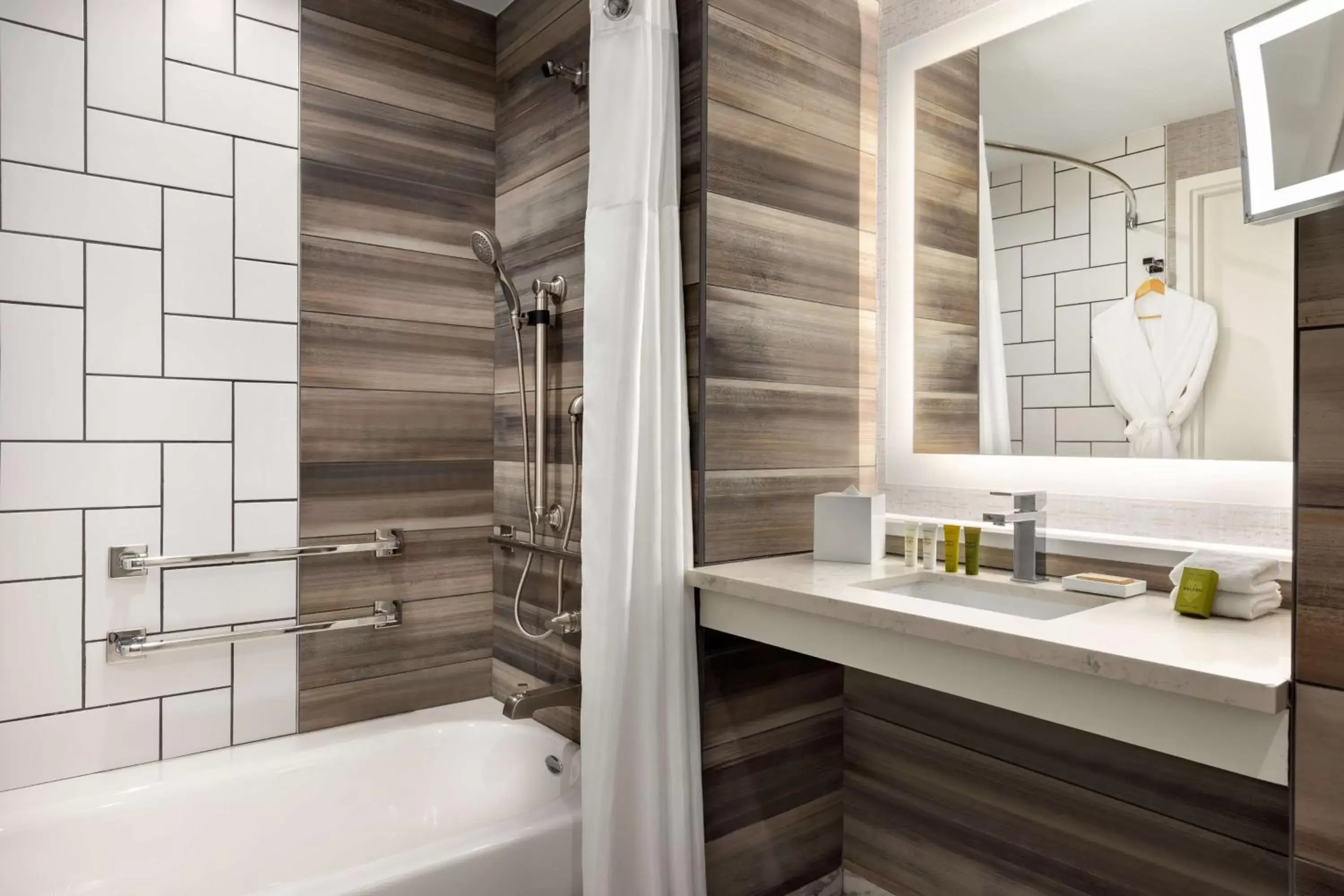Bathroom in Hilton Alpharetta Atlanta