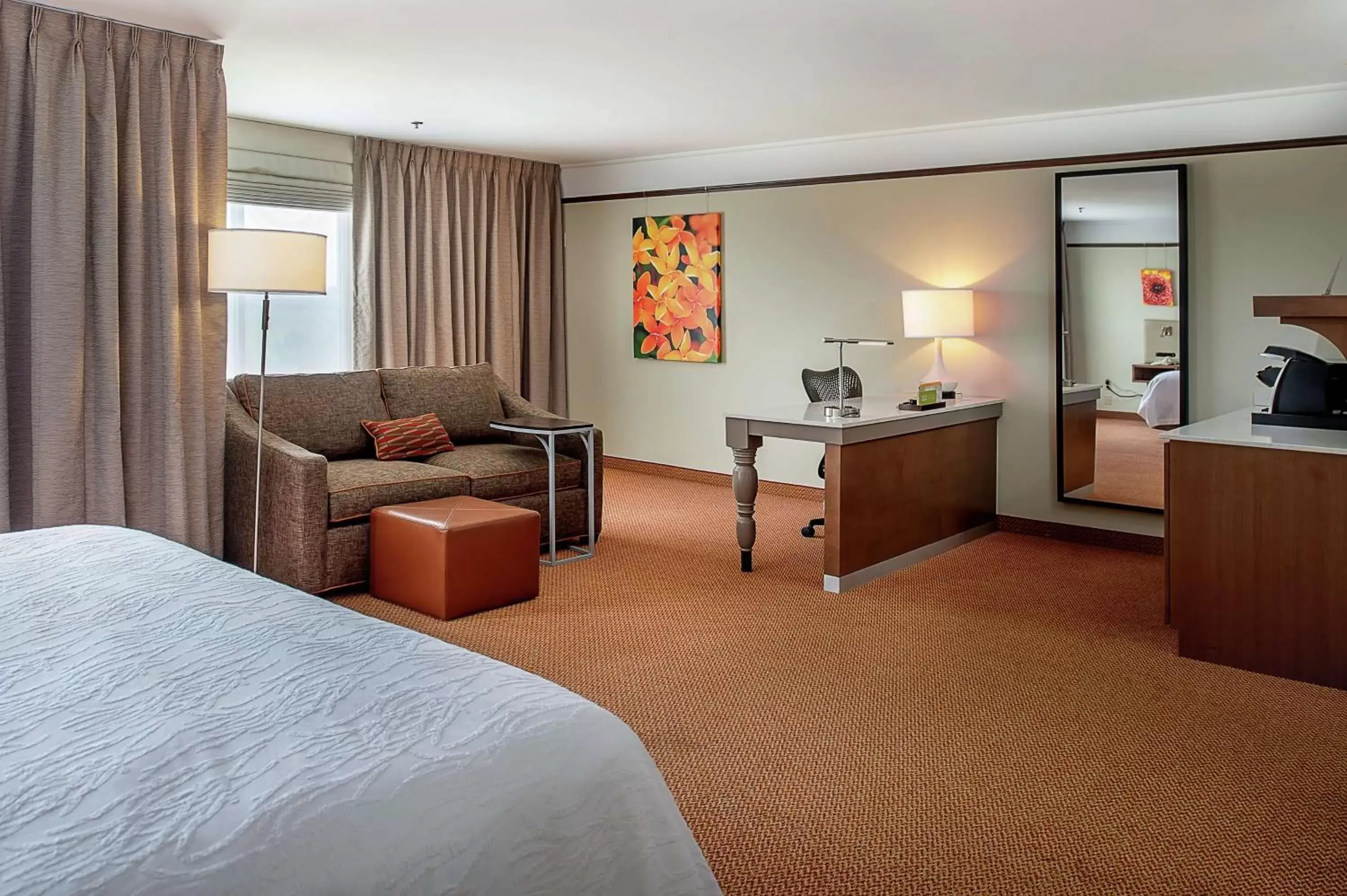 Bedroom, Seating Area in Hilton Garden Inn St. Louis/Chesterfield