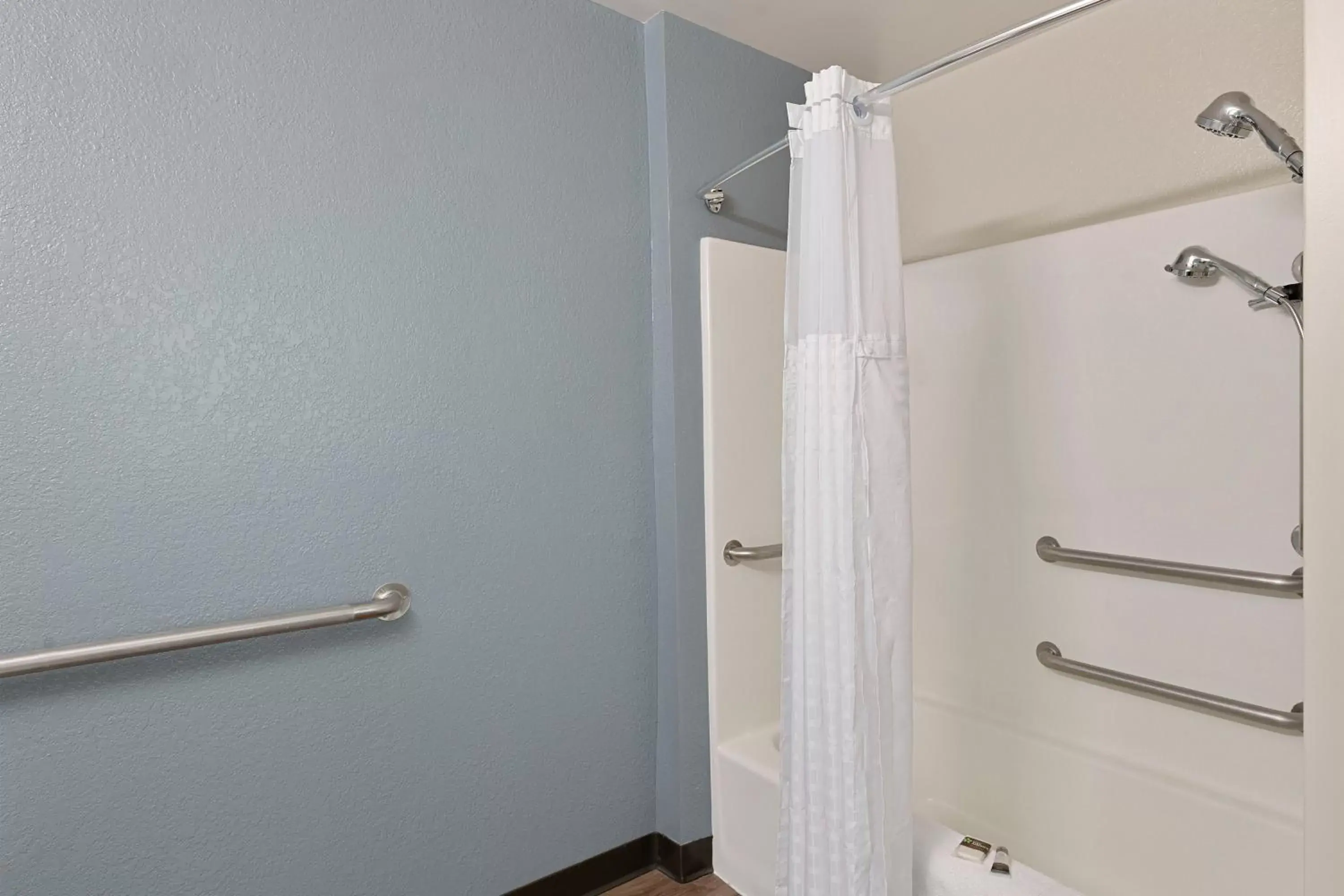 Bathroom in Extended Stay America Suites - Charlotte - Tyvola Rd
