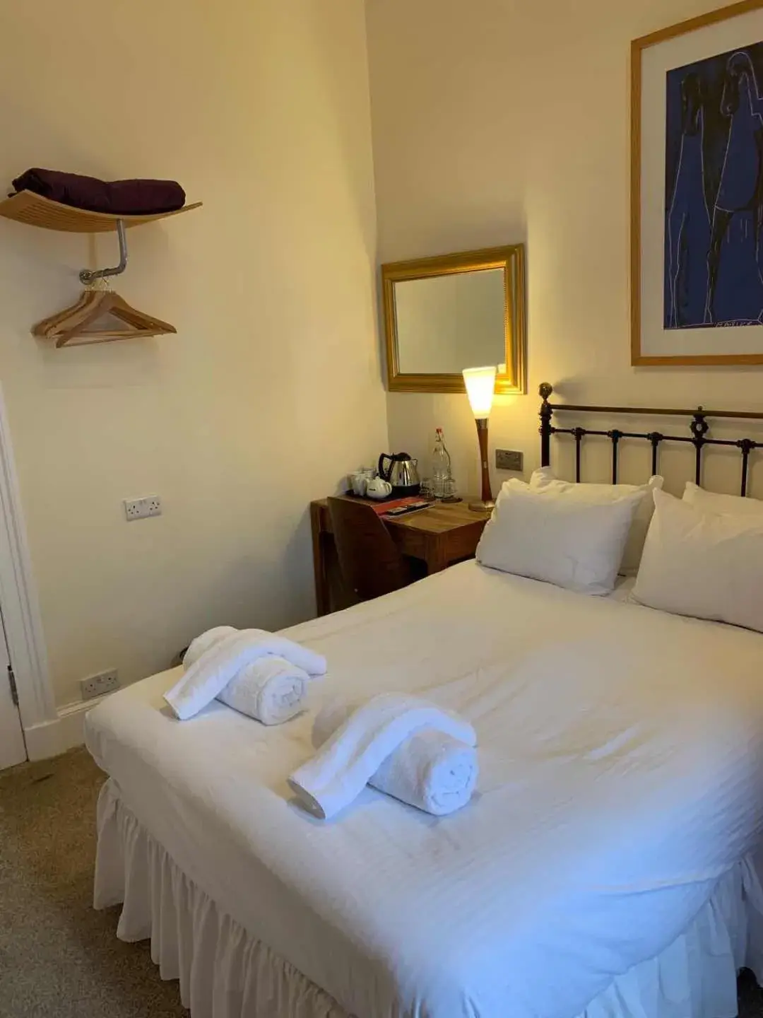 Small Double Room in Southside Guest House Small Double Room in Southside Guest House