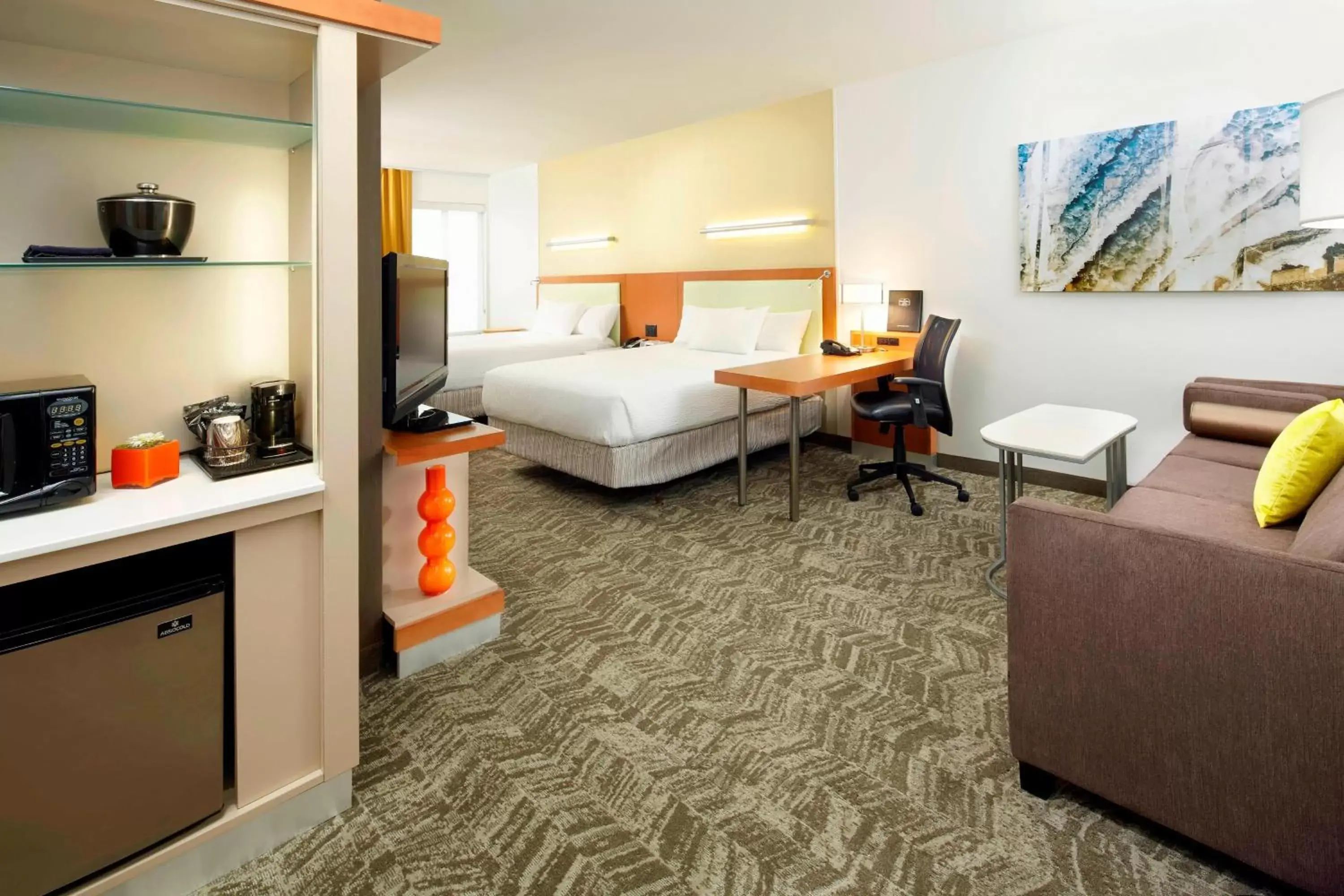 Photo of the whole room, Bed in SpringHill Suites by Marriott Chicago Waukegan/Gurnee