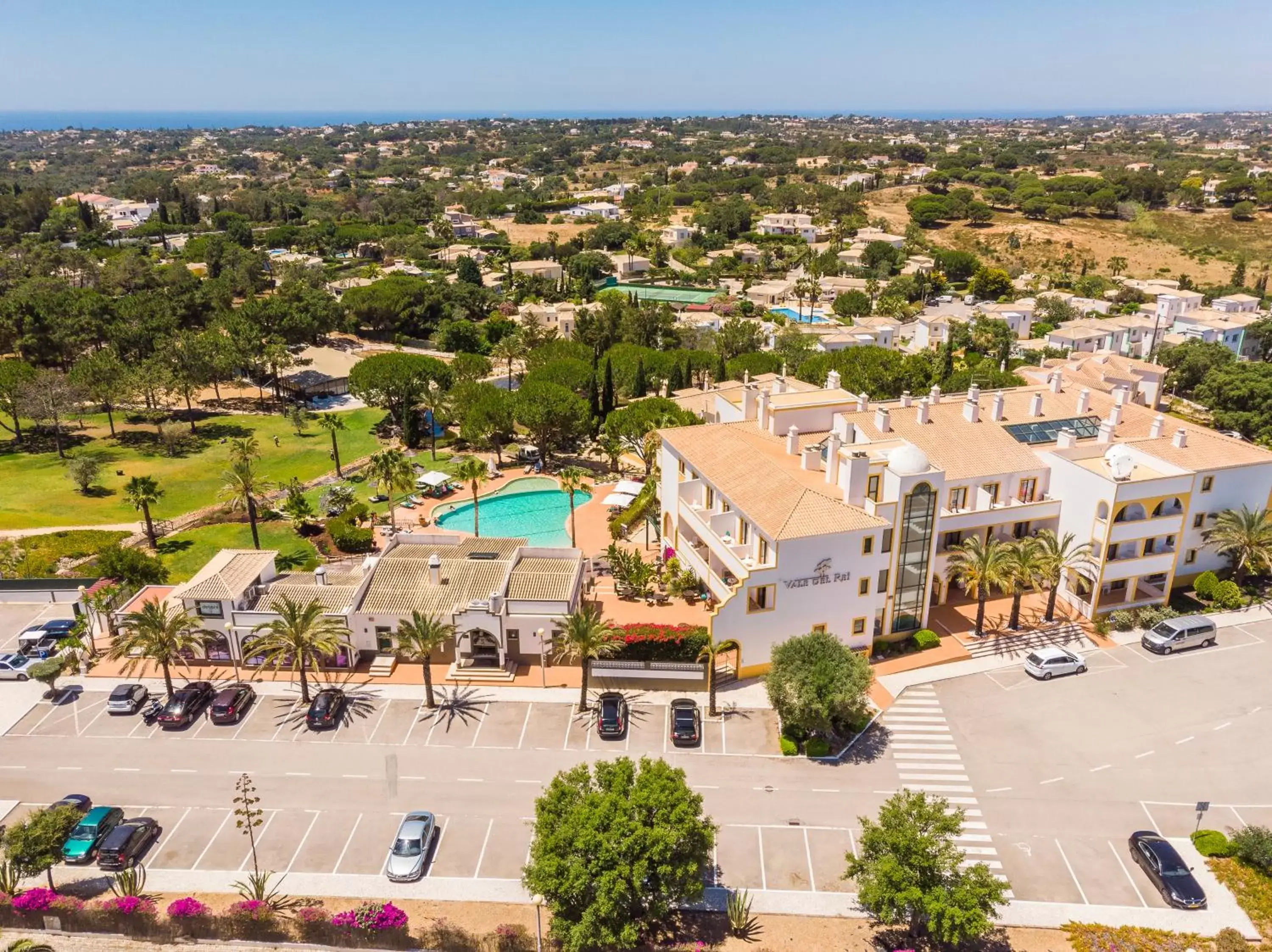Bird's eye view, Bird's-eye View in Vale d'El Rei Hotel & Villas