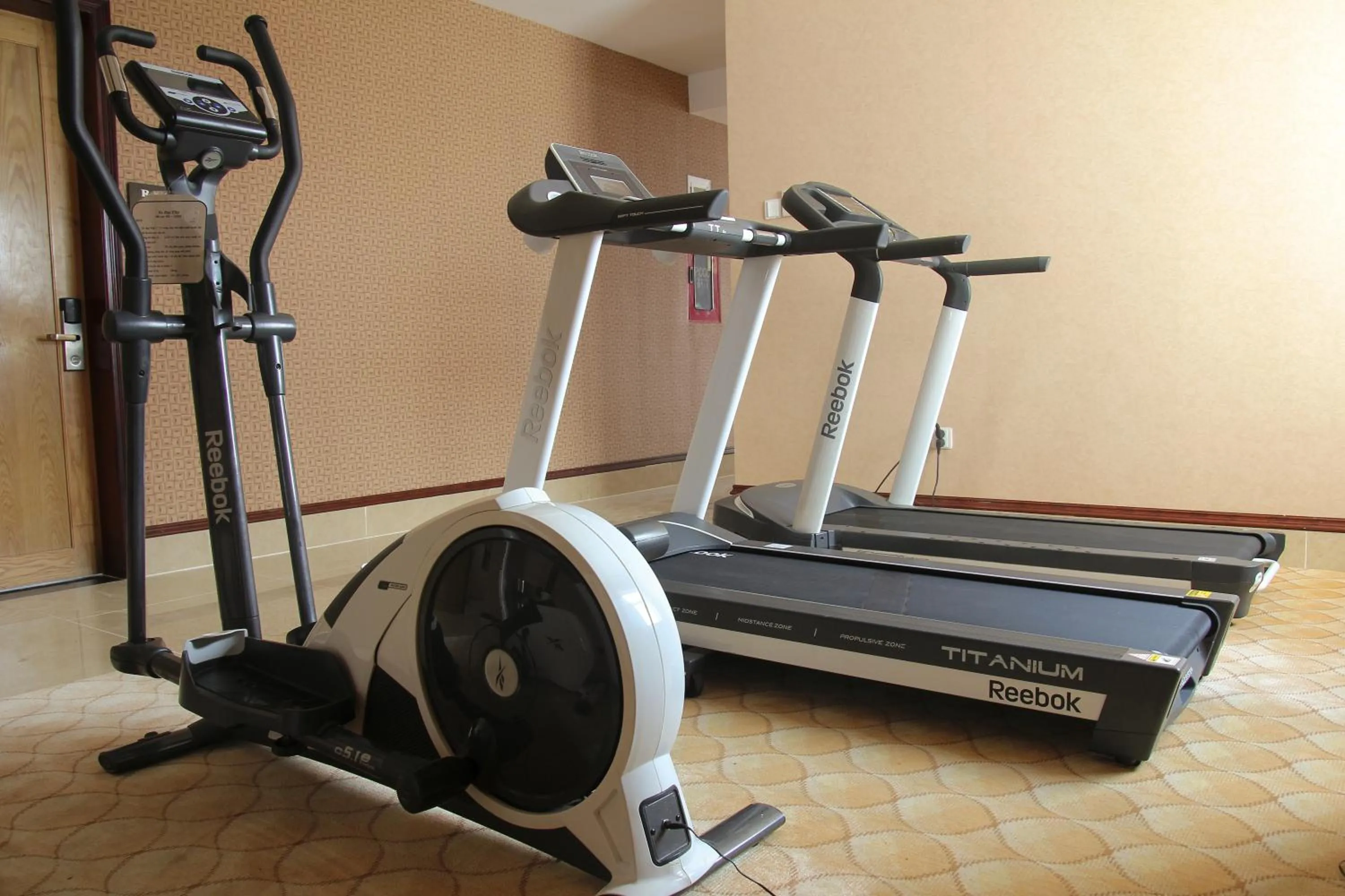 Fitness centre/facilities in West Hotel