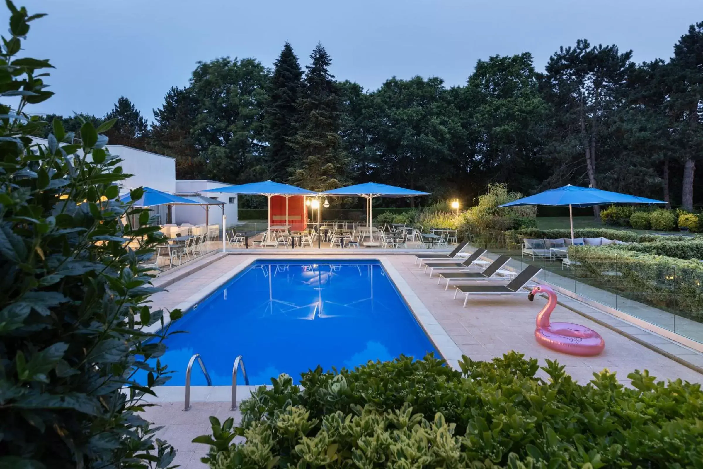 Spring, Swimming Pool in Novotel Rennes Alma