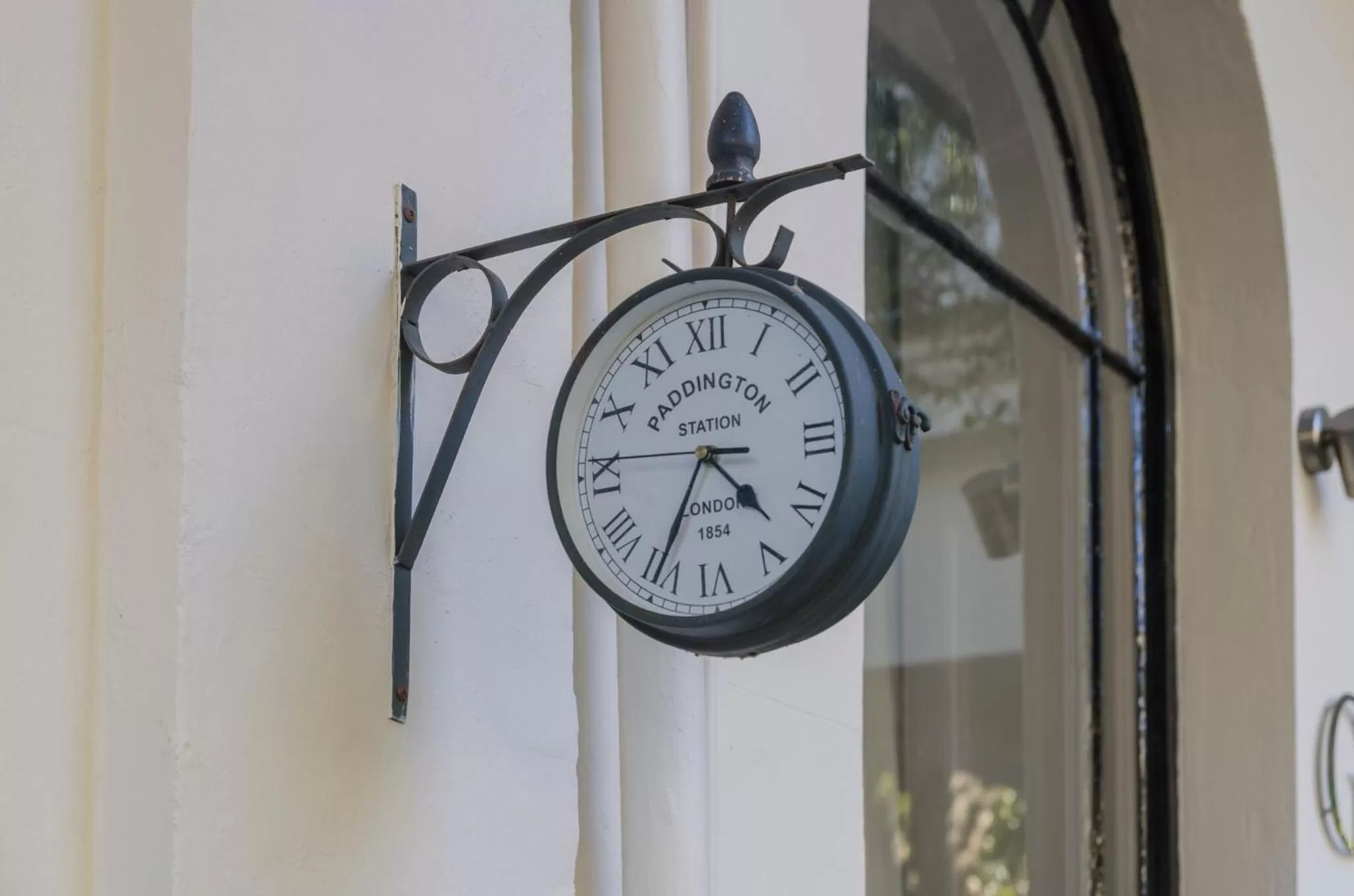 Street view in Aaraya London