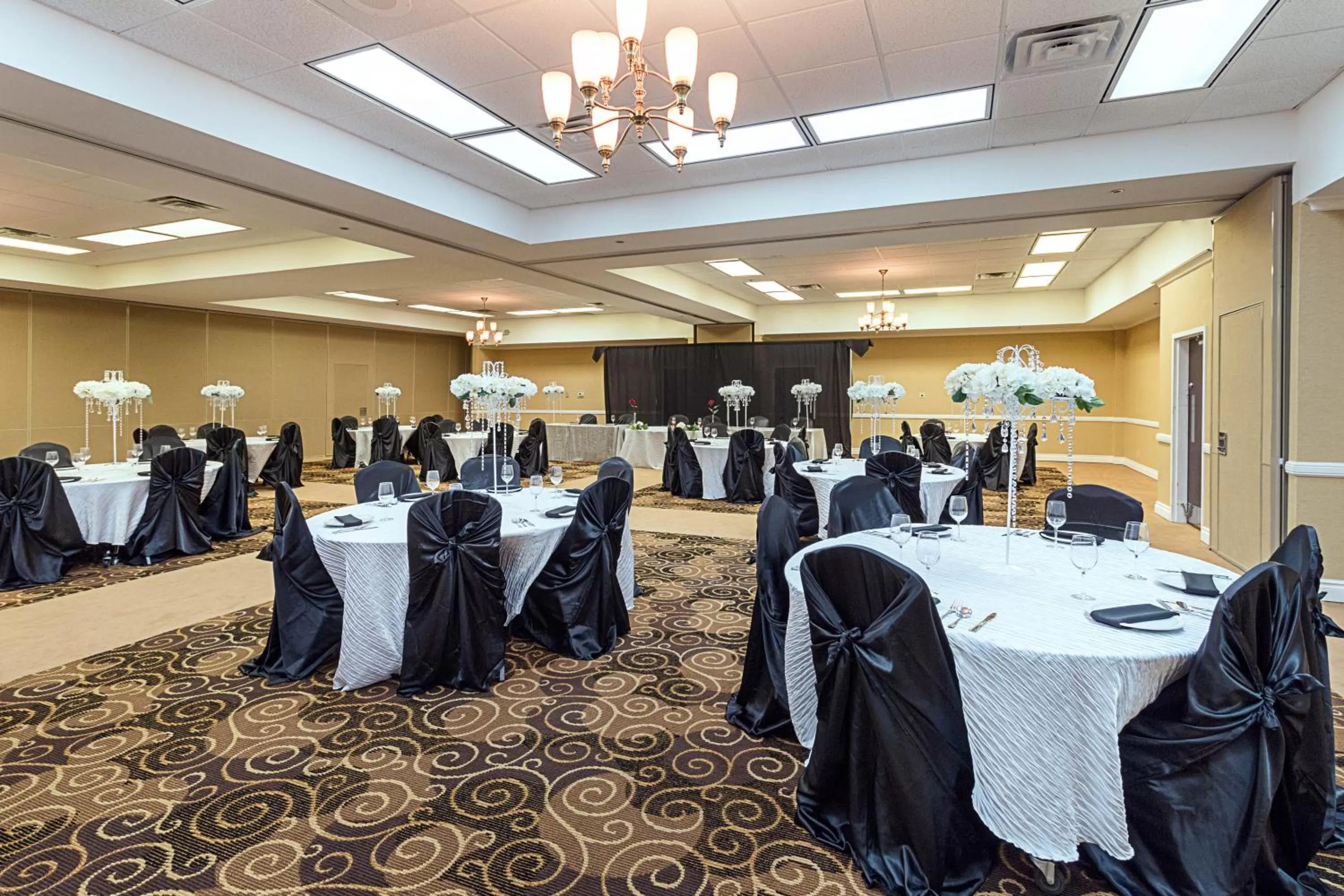 Banquet/Function facilities in Clarion Hotel San Angelo near Convention Center