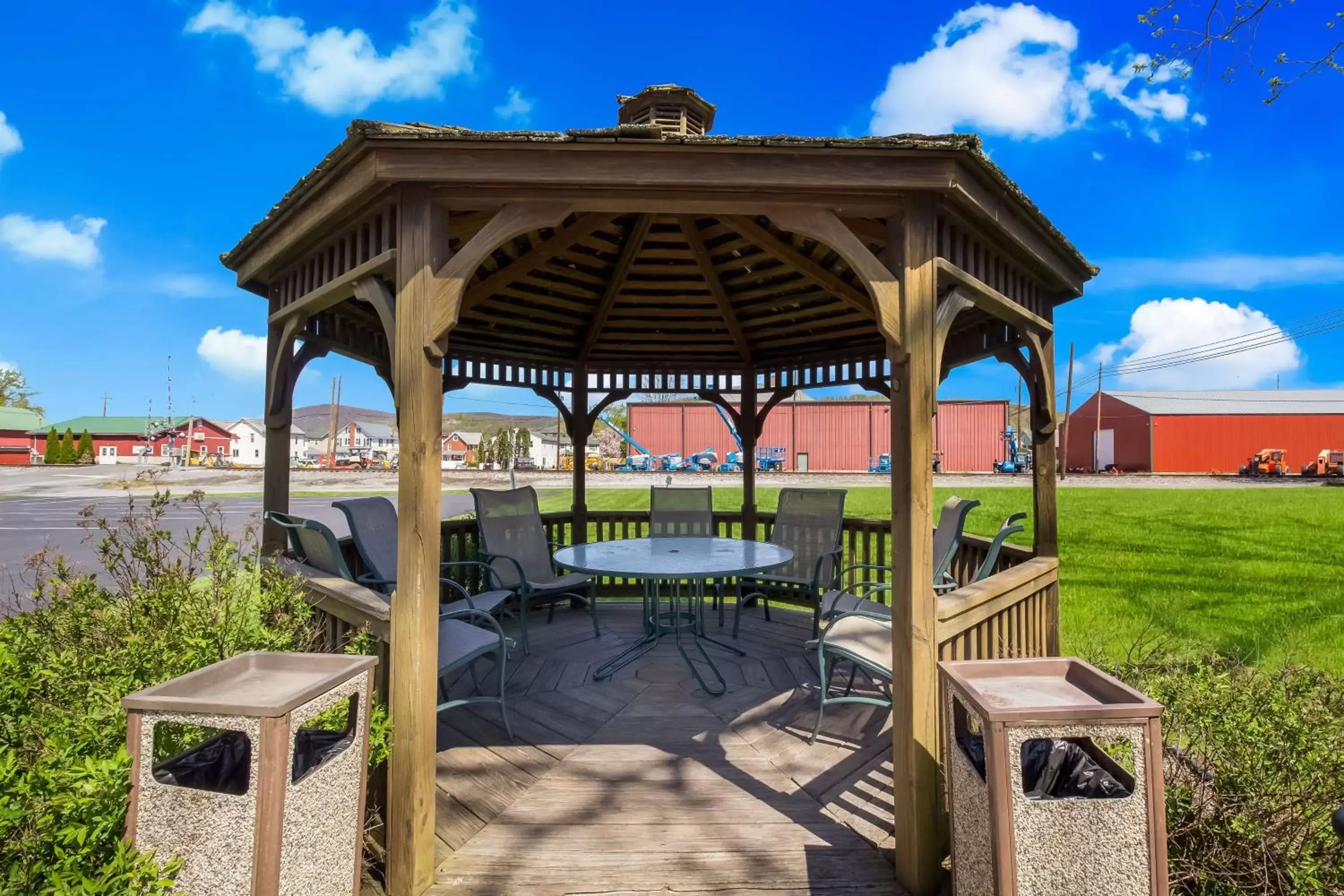 Property building in Best Western Lock Haven Property building in Best Western Lock Haven