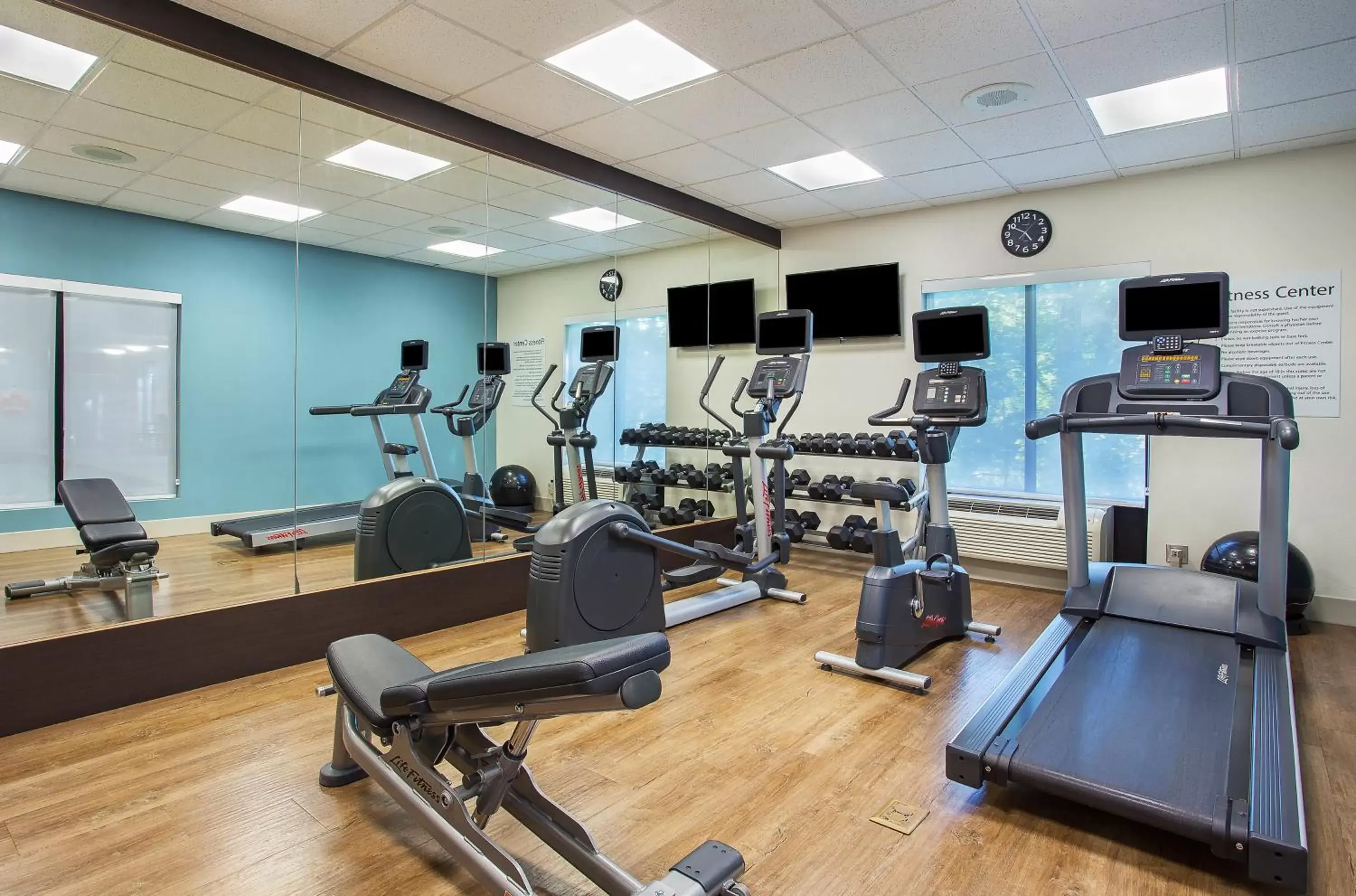 Fitness centre/facilities, Fitness Center/Facilities in Holiday Inn Express & Suites Lebanon-Nashville Area, an IHG Hotel
