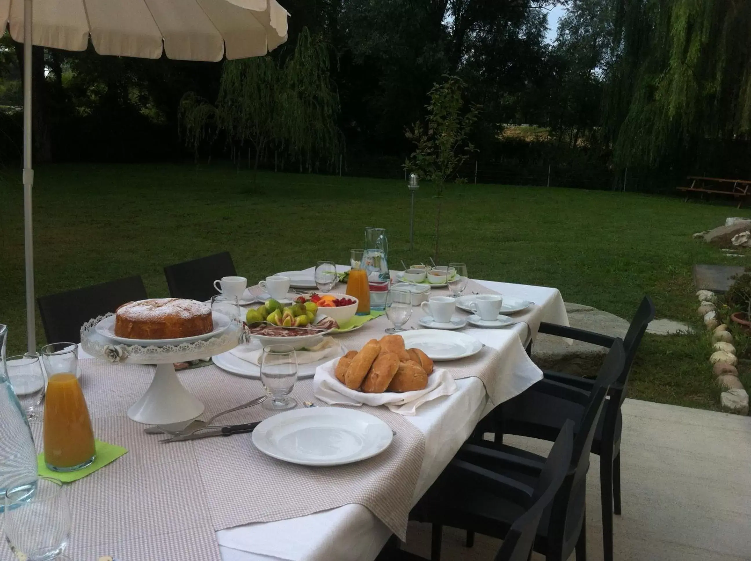 Food and drinks in L'Isolo b&b e case vacanza