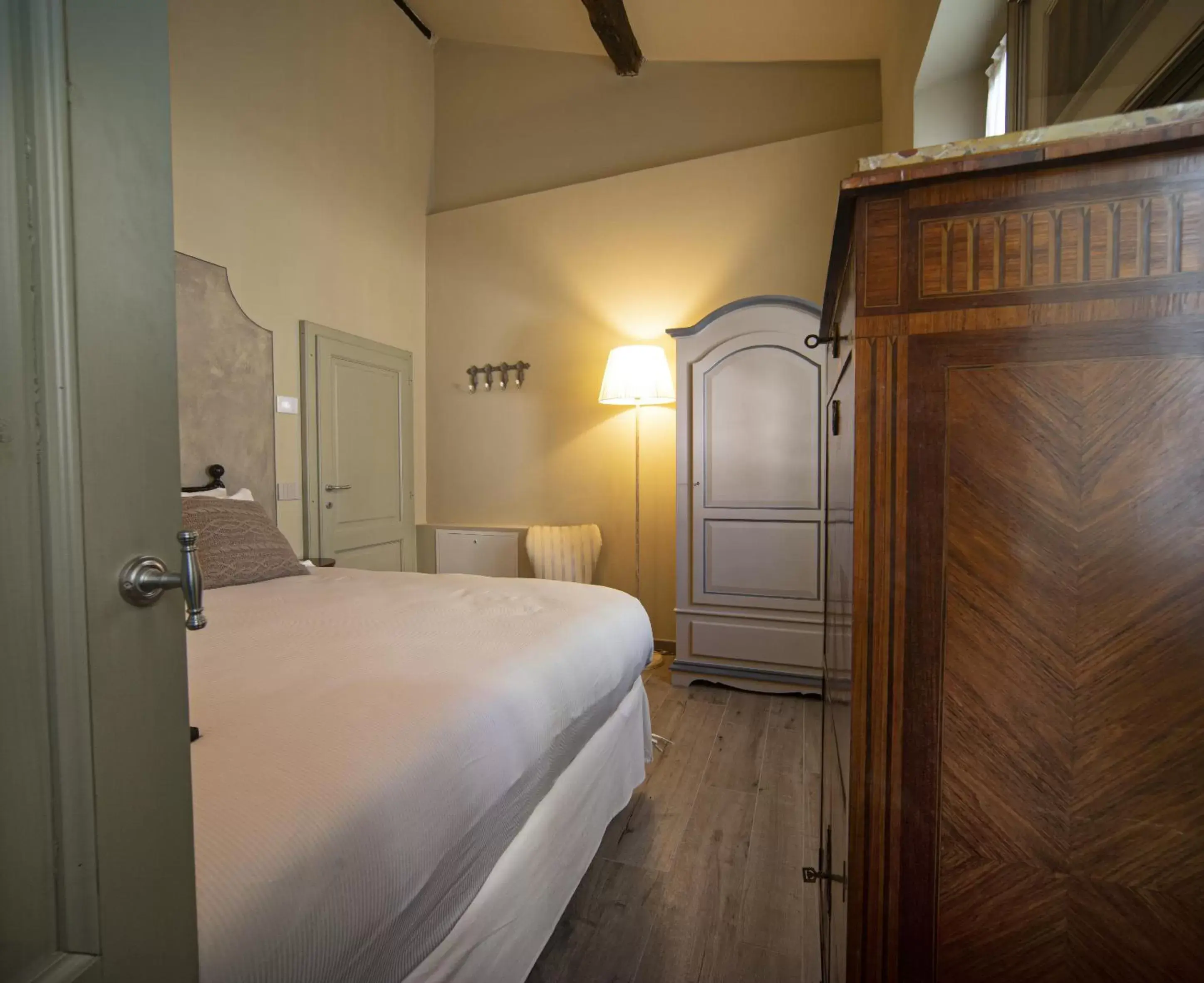 Photo of the whole room, Bed in B&B SASSO DI ROCCA