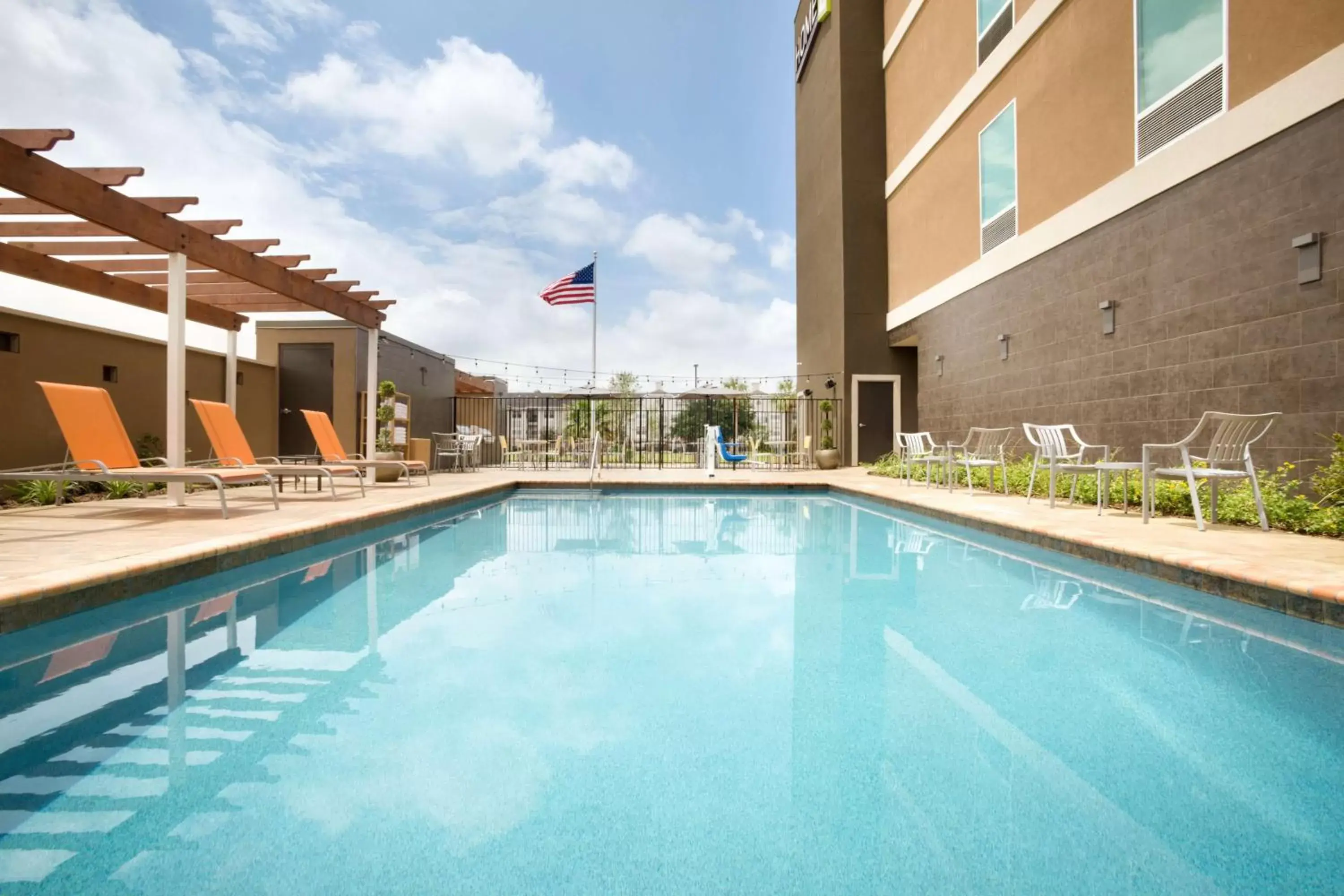 Pool view, Swimming Pool in Home2 Suites by Hilton Houston Webster