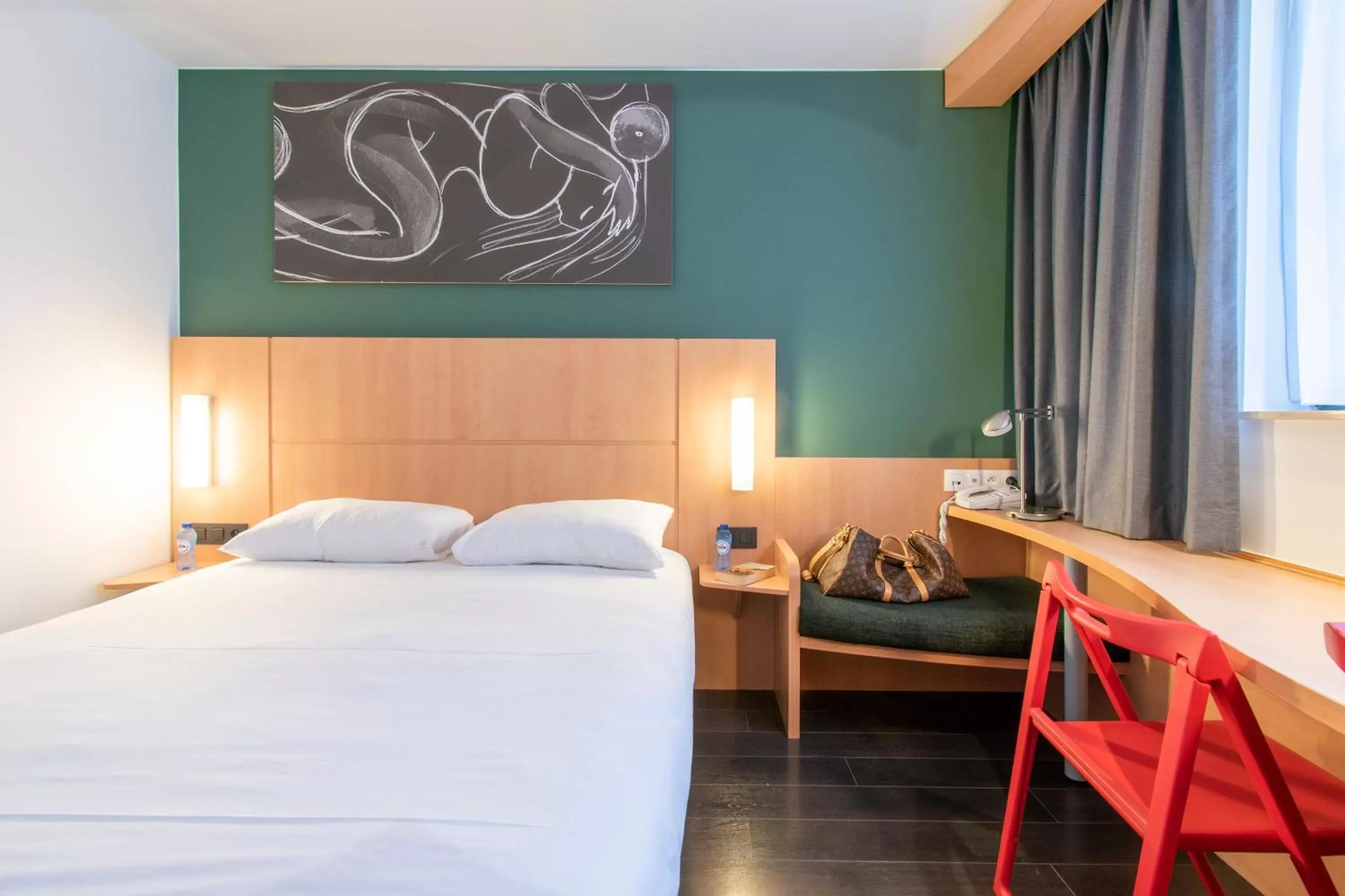 Bed in ibis De Panne