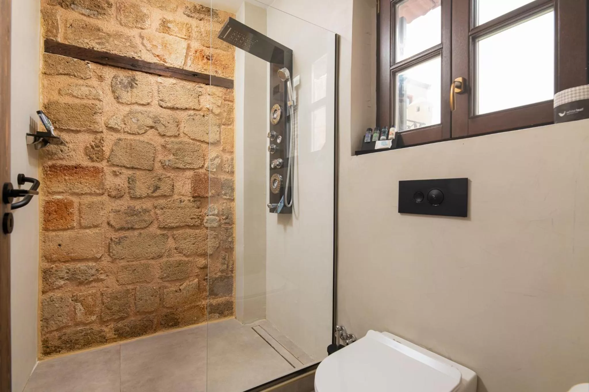 Bathroom in Ancient Knights Luxury Suites