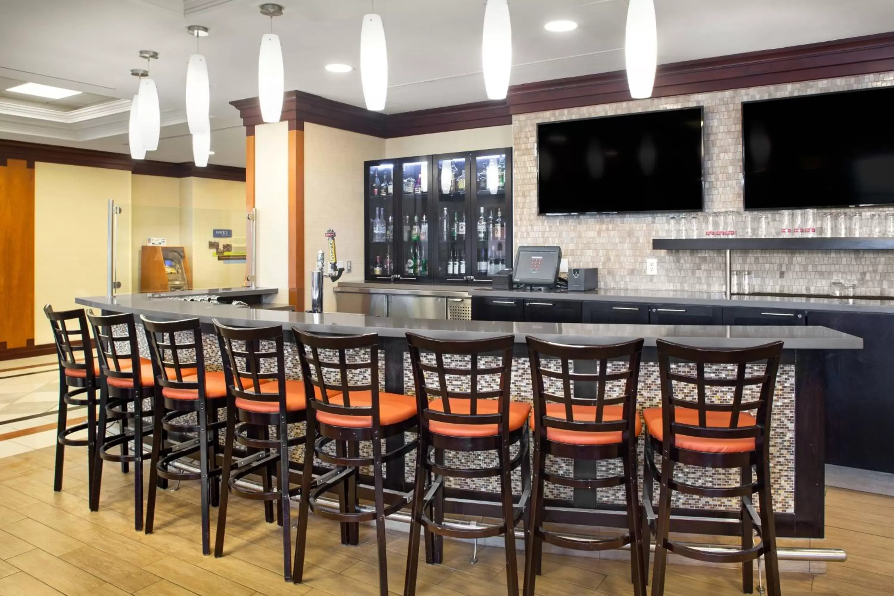 Restaurant/places to eat, Lounge/Bar in Fairfield Inn & Suites by Marriott Toronto Airport