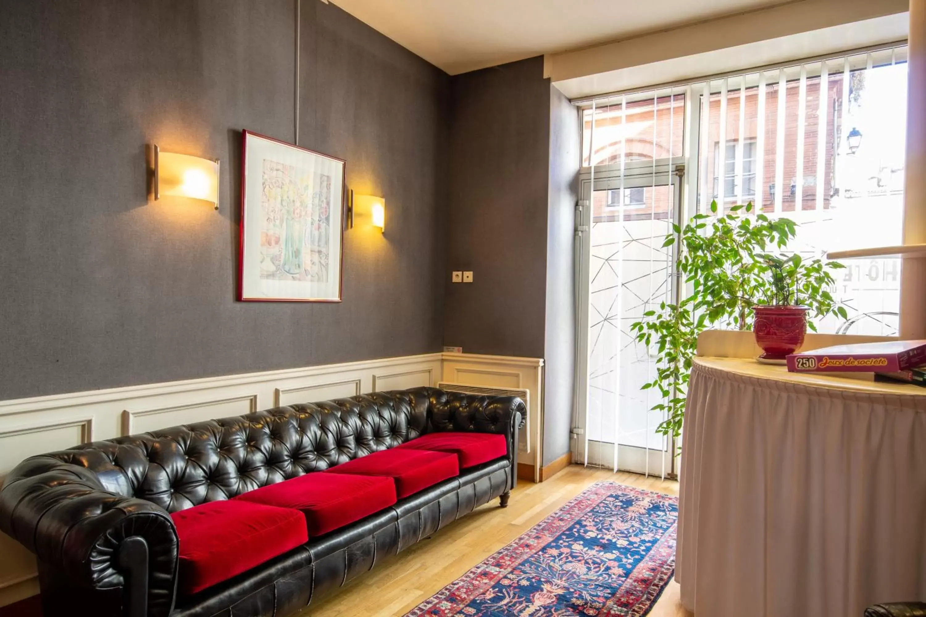 Living room, Seating Area in Hôtel de France