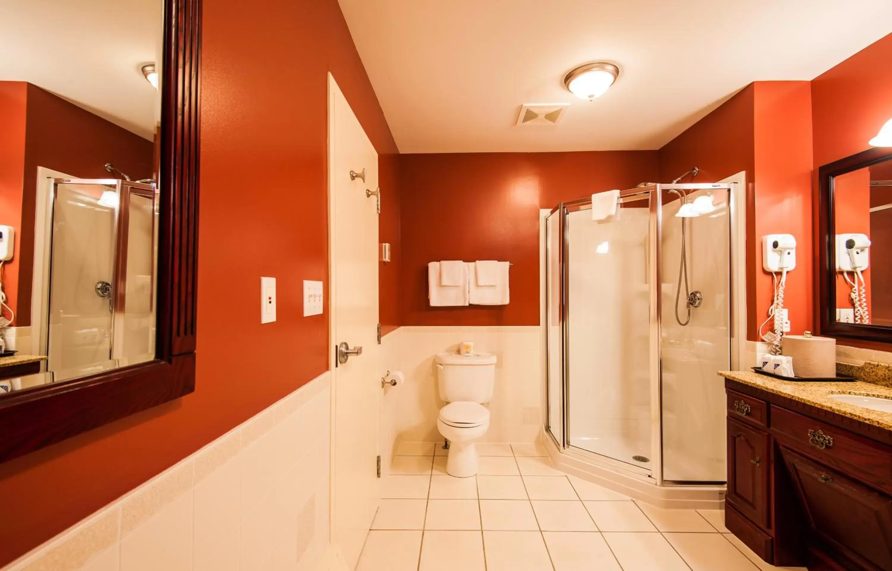 Bathroom in Dundee Arms Inn