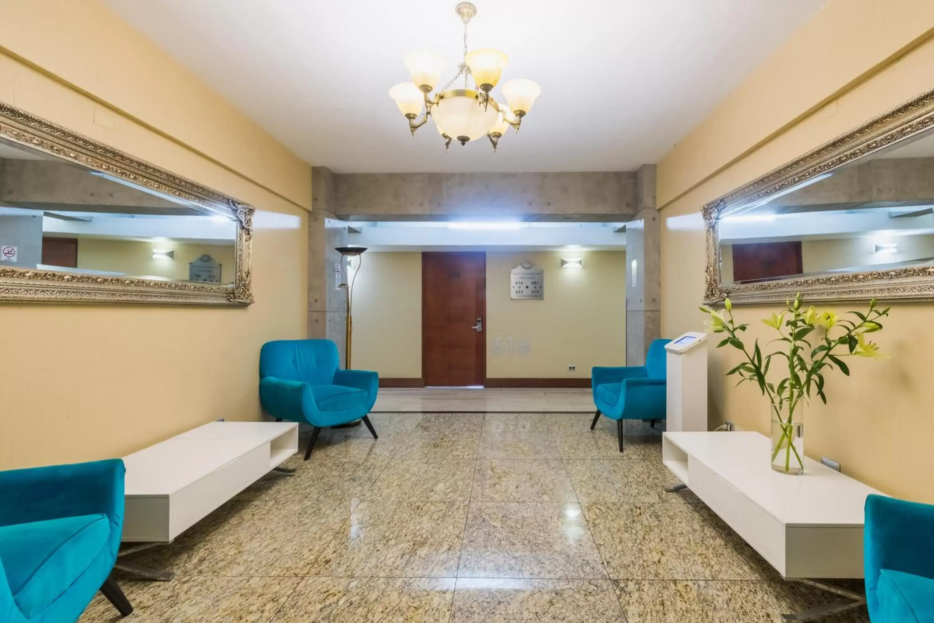 Business facilities, Lobby/Reception in Hotel Panamericano