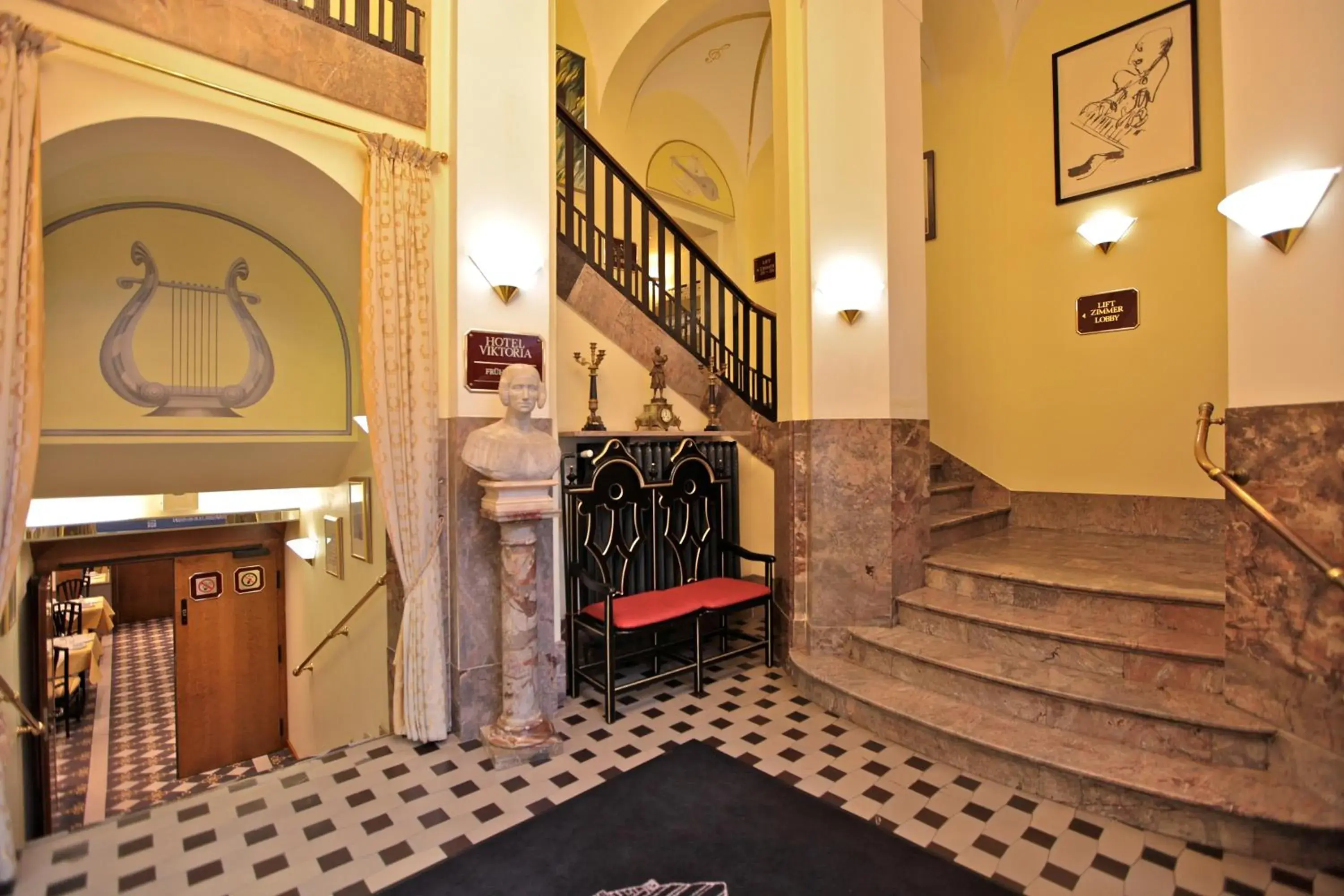 Decorative detail, Lobby/Reception in Hotel Viktoria