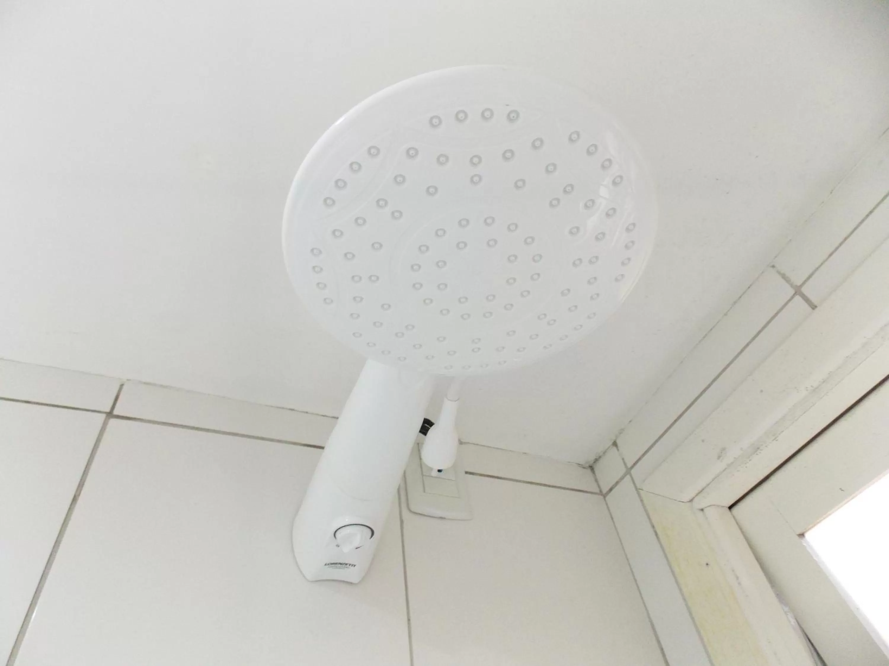 Shower, Bathroom in Hotel Visão