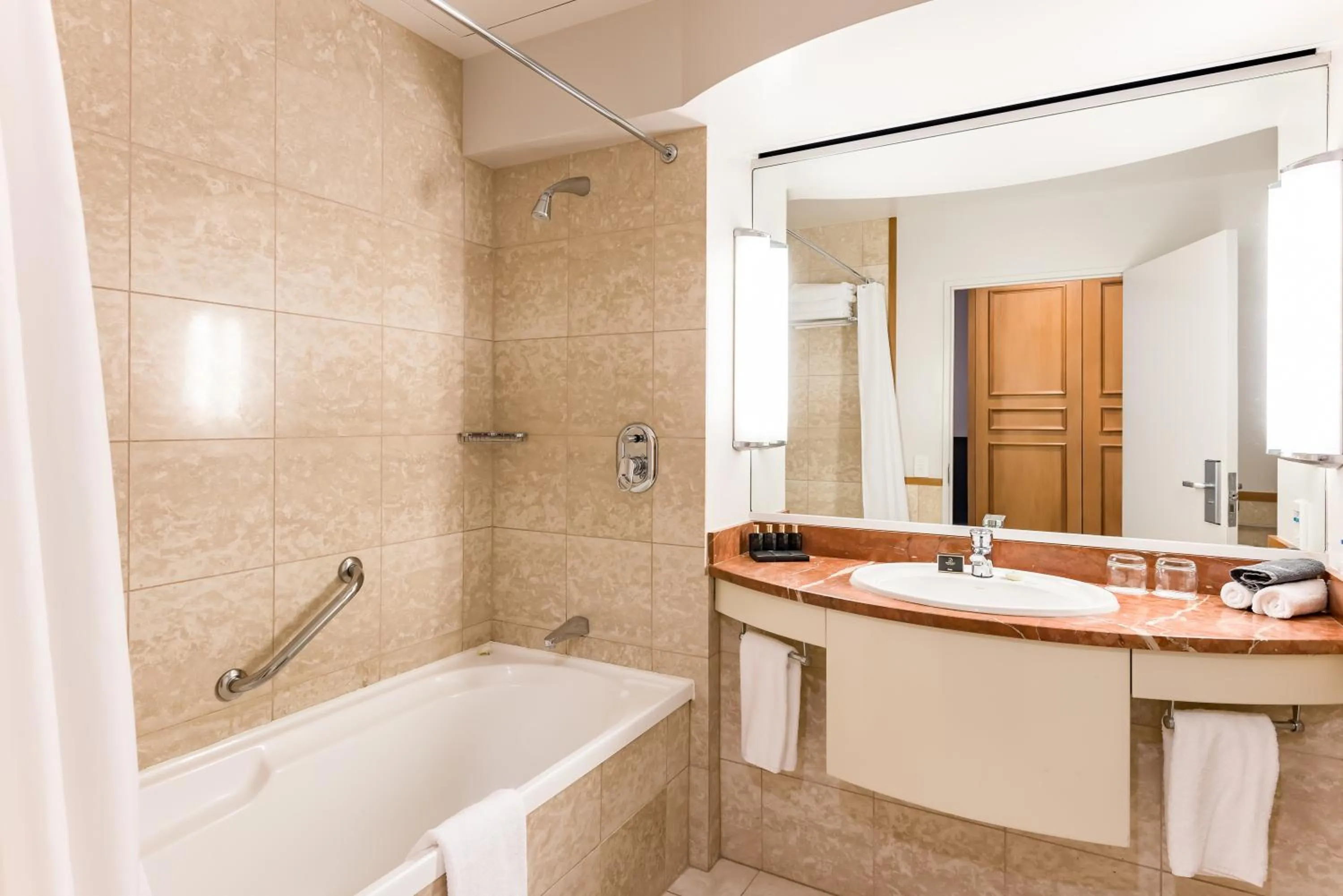 Bathroom in Distinction Christchurch Hotel